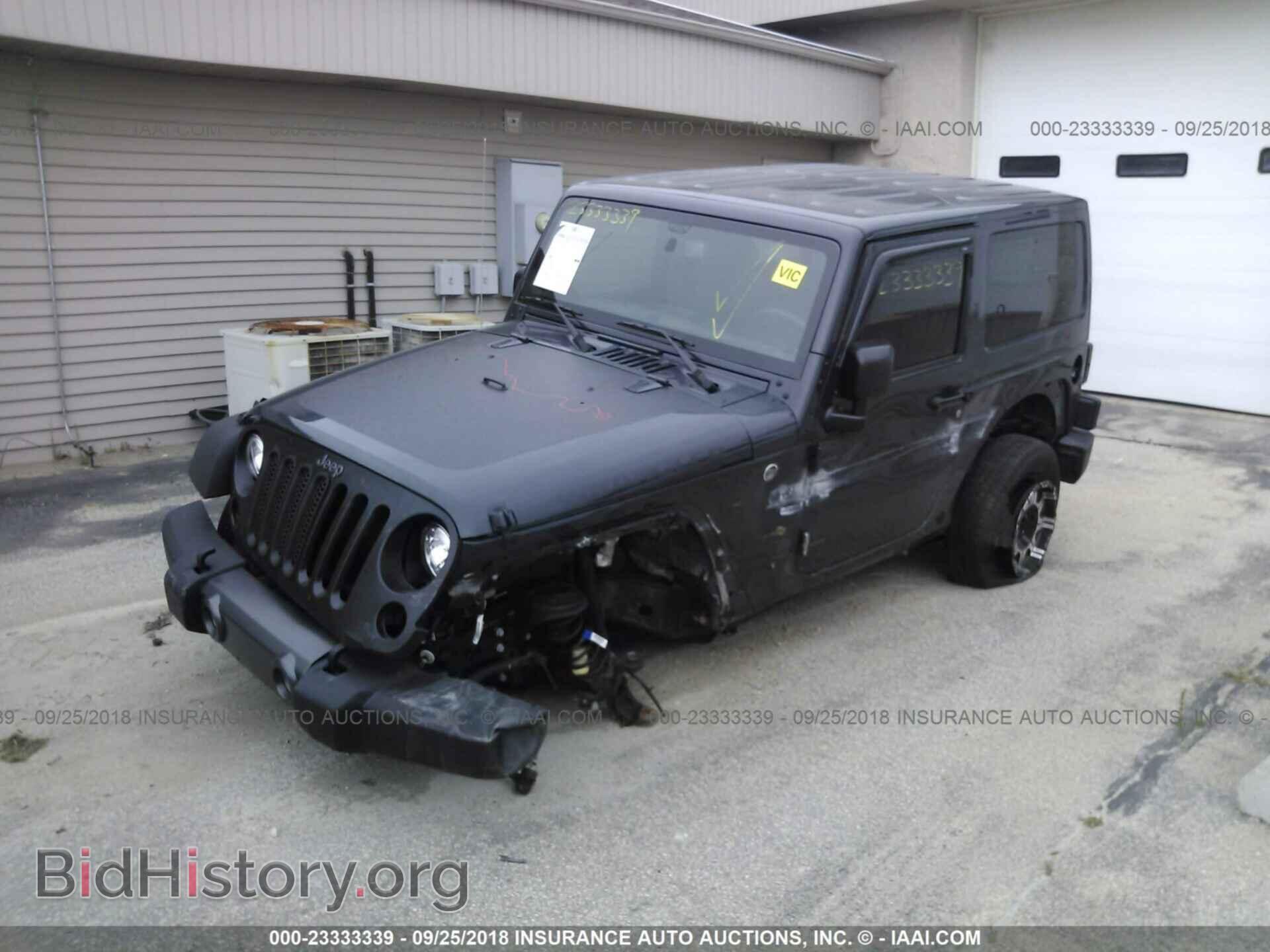 2017 Jeep Wrangler - VIN: 1C4AJWAG3HL667008 - Фото 2