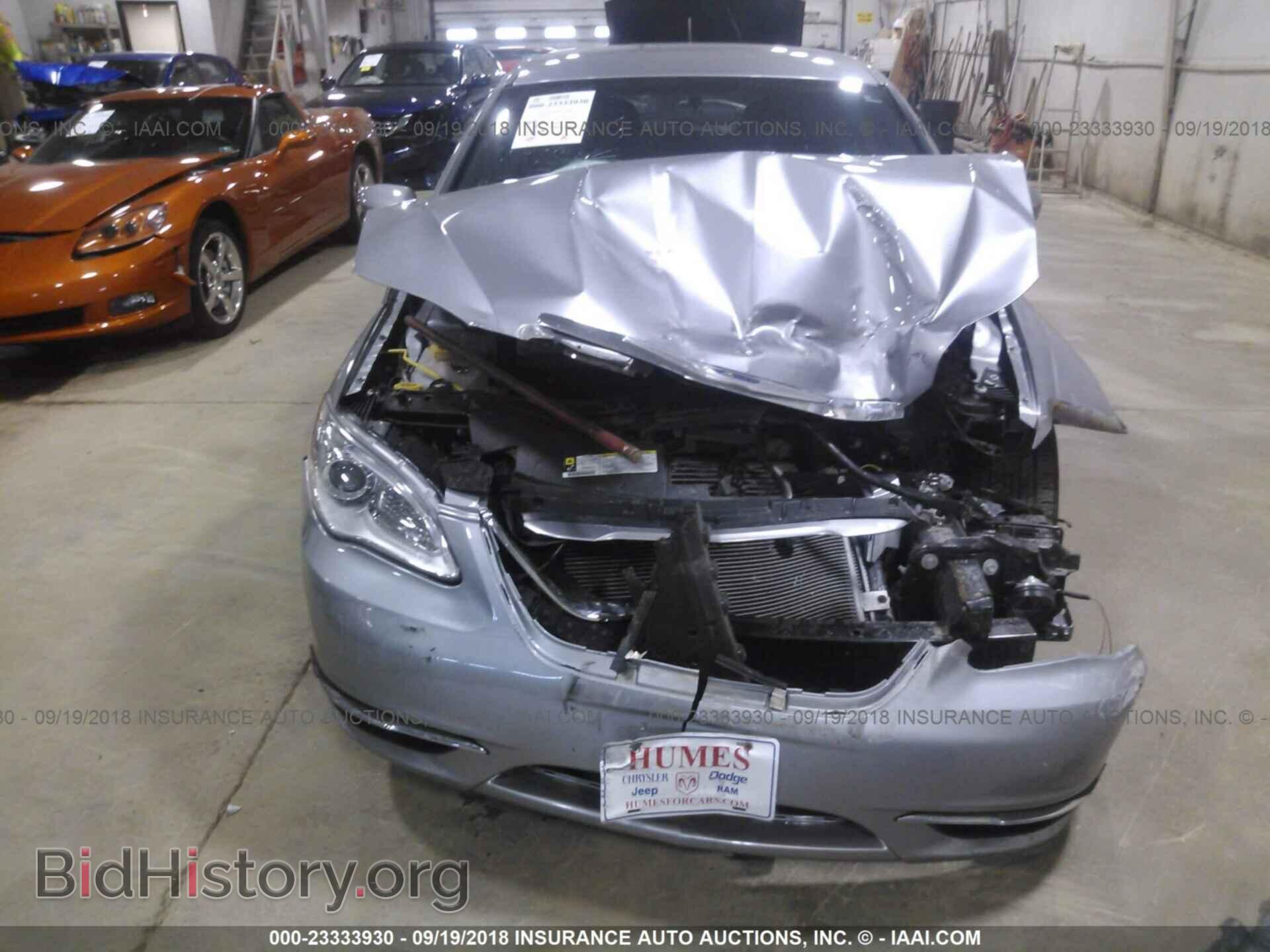 2013 Chrysler 200 - VIN: 1C3CCBAB2DN733339 - Фото 6