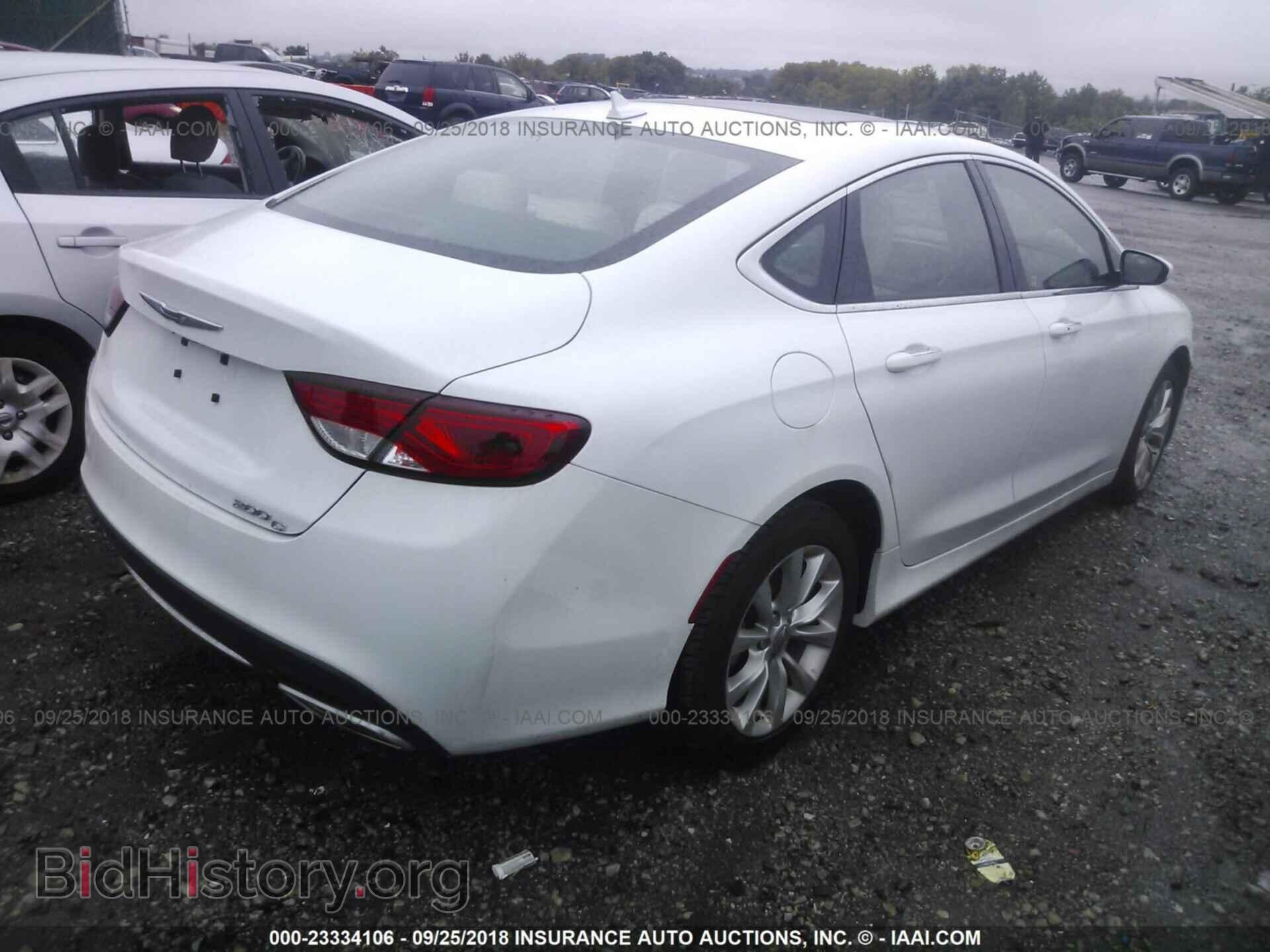 2015 Chrysler 200 - VIN: 1C3CCCCG3FN622543 - Photo 4