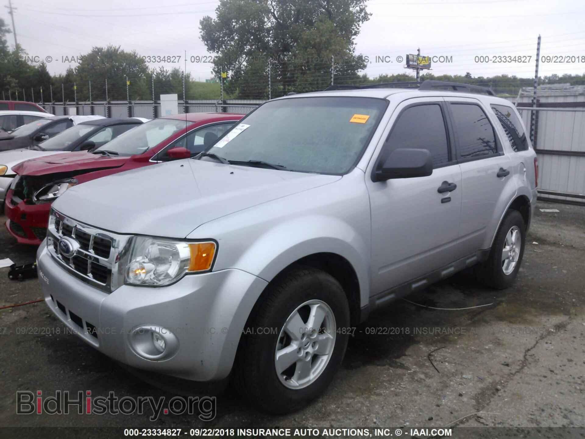 2012 Ford Escape - VIN: 1FMCU0D7XCKB53711 - Фото 2