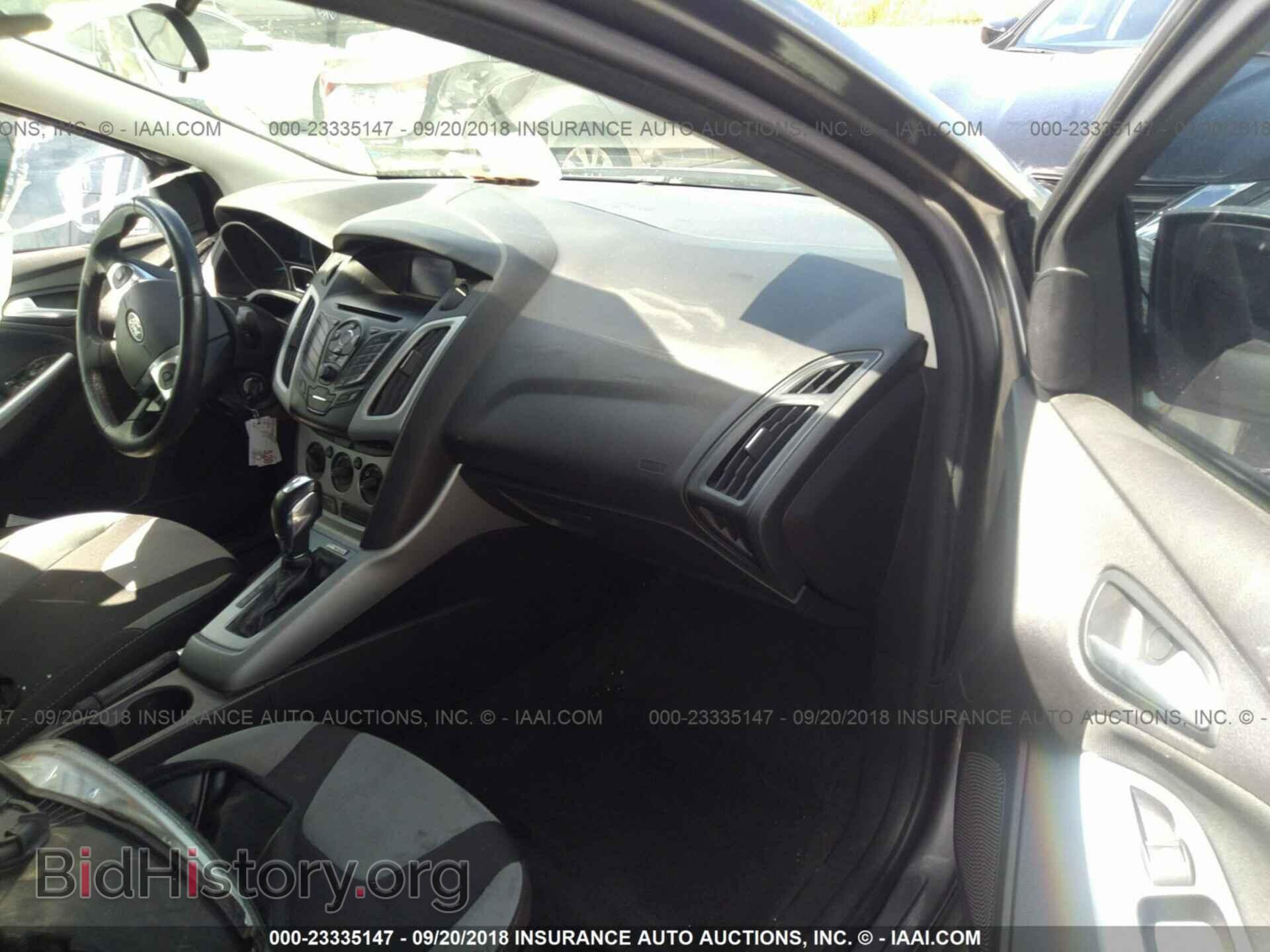 2012 Ford Focus - VIN: 1FAHP3F22CL420201 - Photo 5