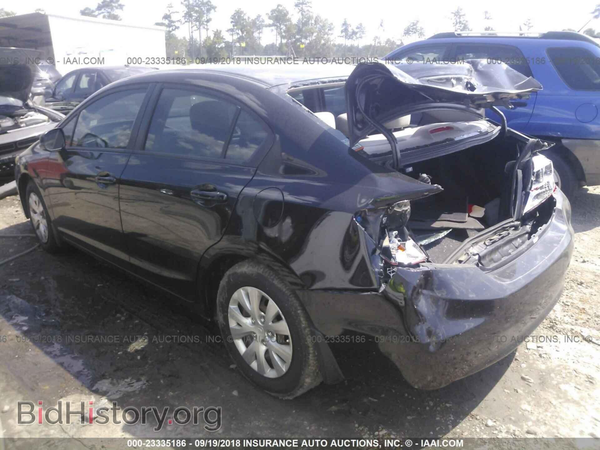 2012 Honda Civic - VIN: 2HGFB2F51CH300957 - Фото 3