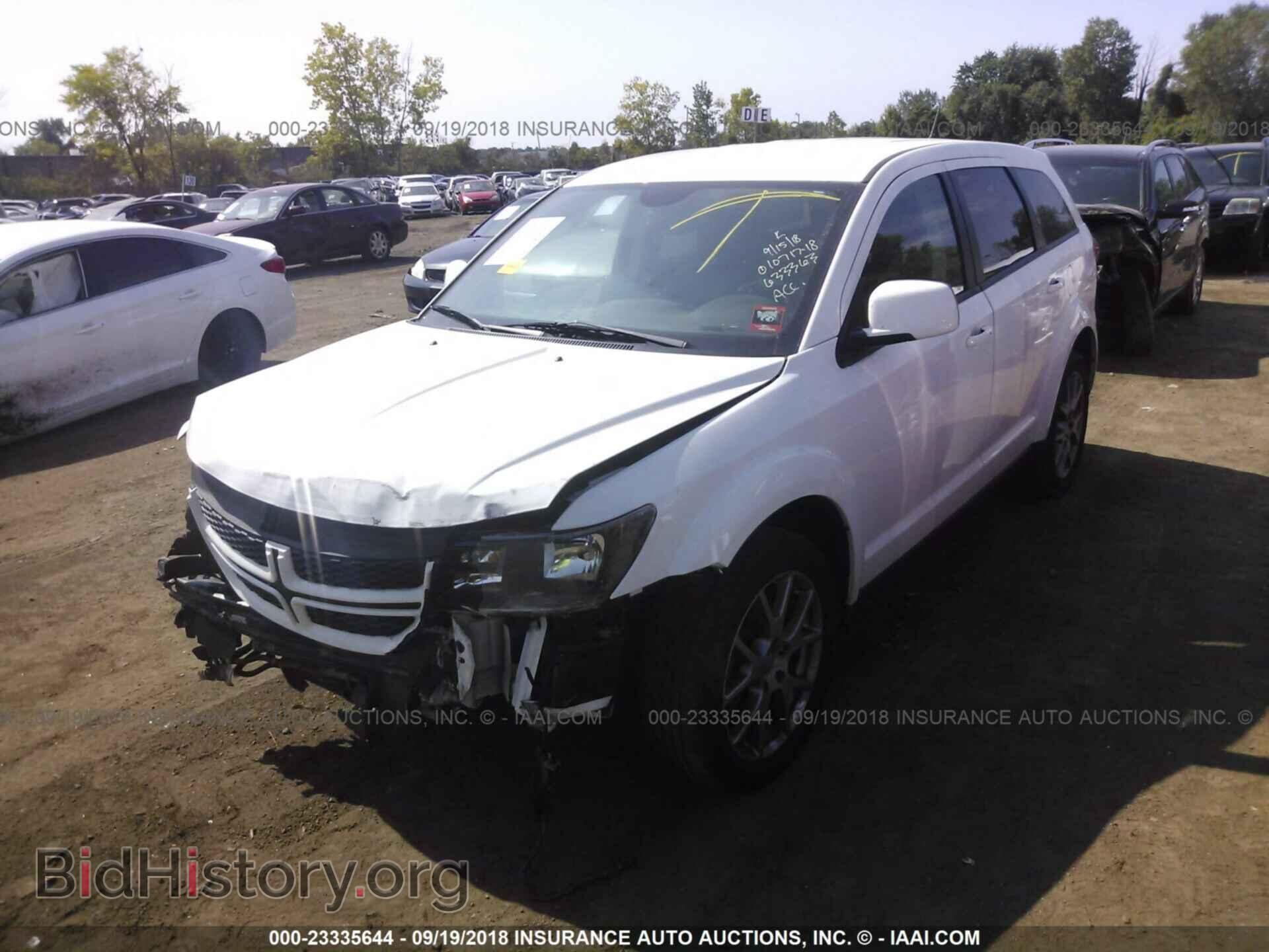 2015 Dodge Journey - VIN: 3C4PDDEG5FT633363 - Photo 2