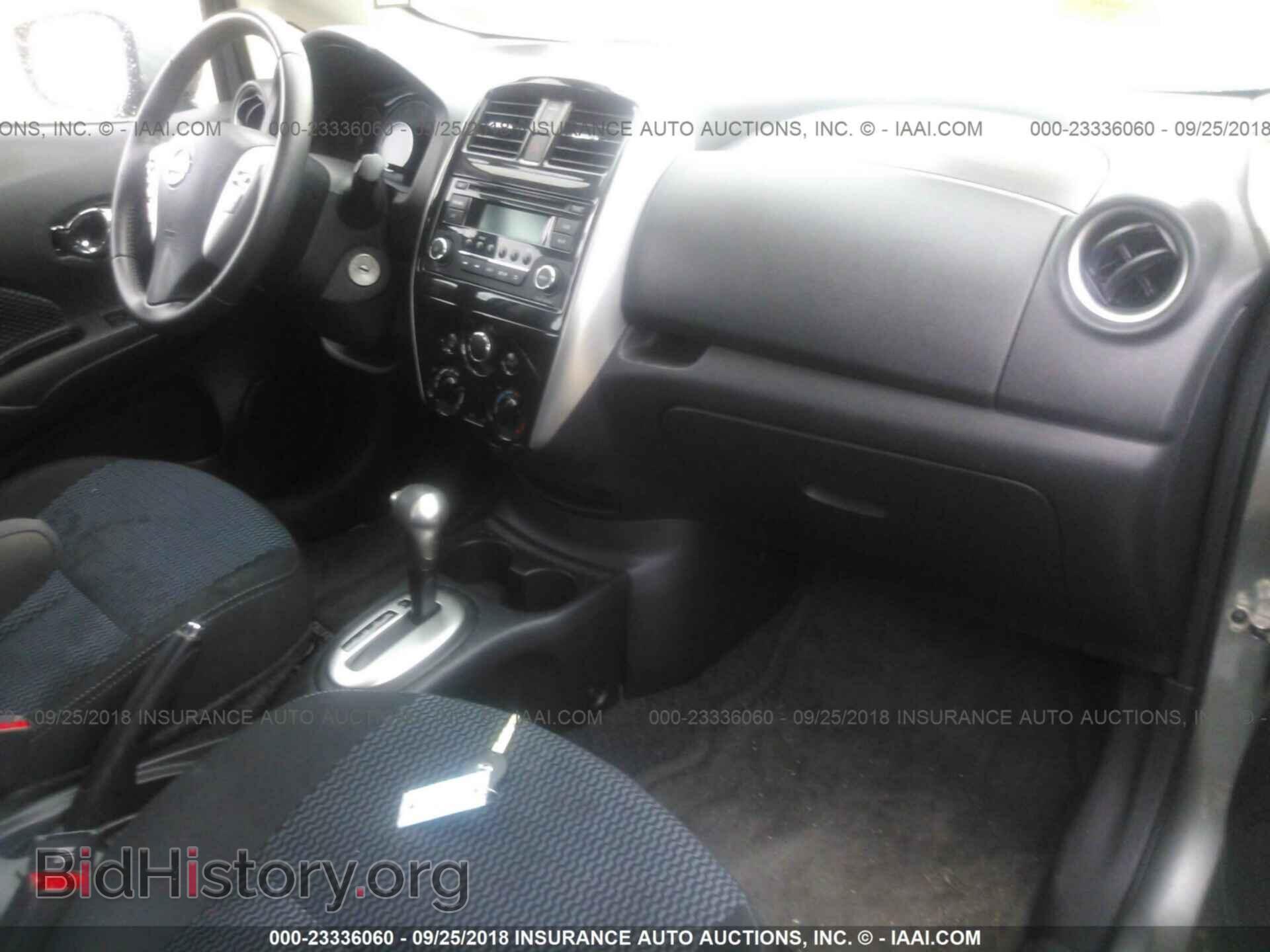 2015 Nissan Versa note - VIN: 3N1CE2CP2FL425706 - Photo 5