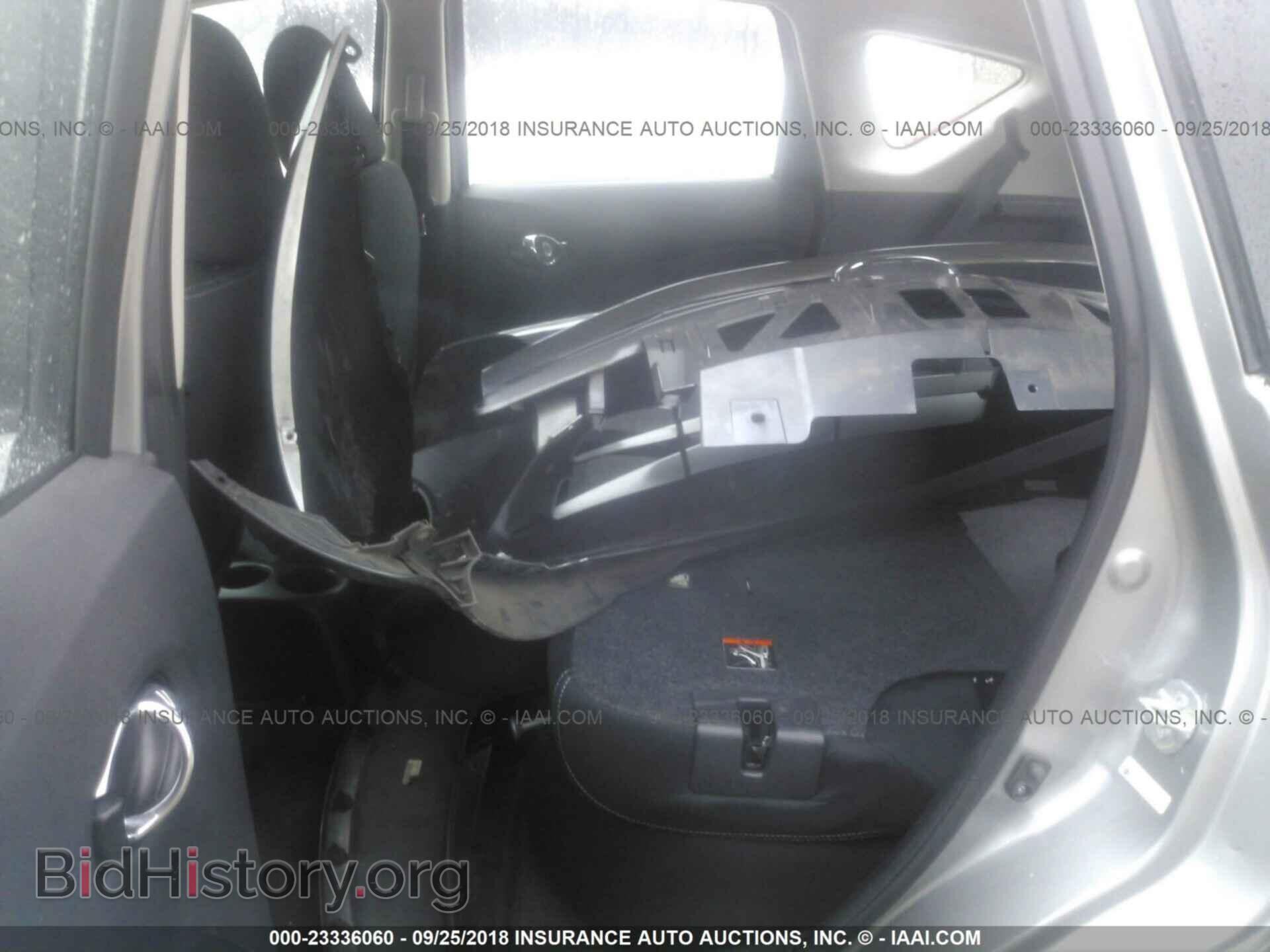 2015 Nissan Versa note - VIN: 3N1CE2CP2FL425706 - Photo 8