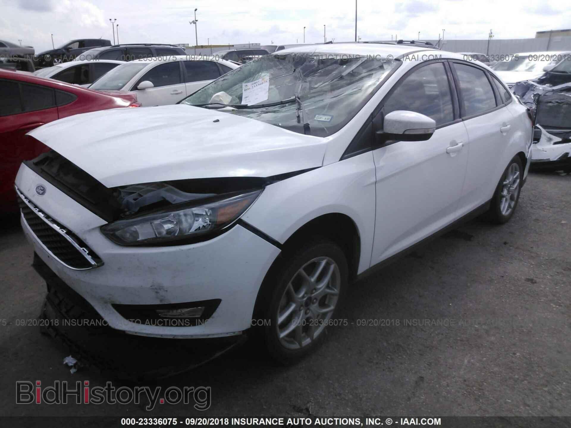 2015 Ford Focus - VIN: 1FADP3F27FL230896 - Photo 2
