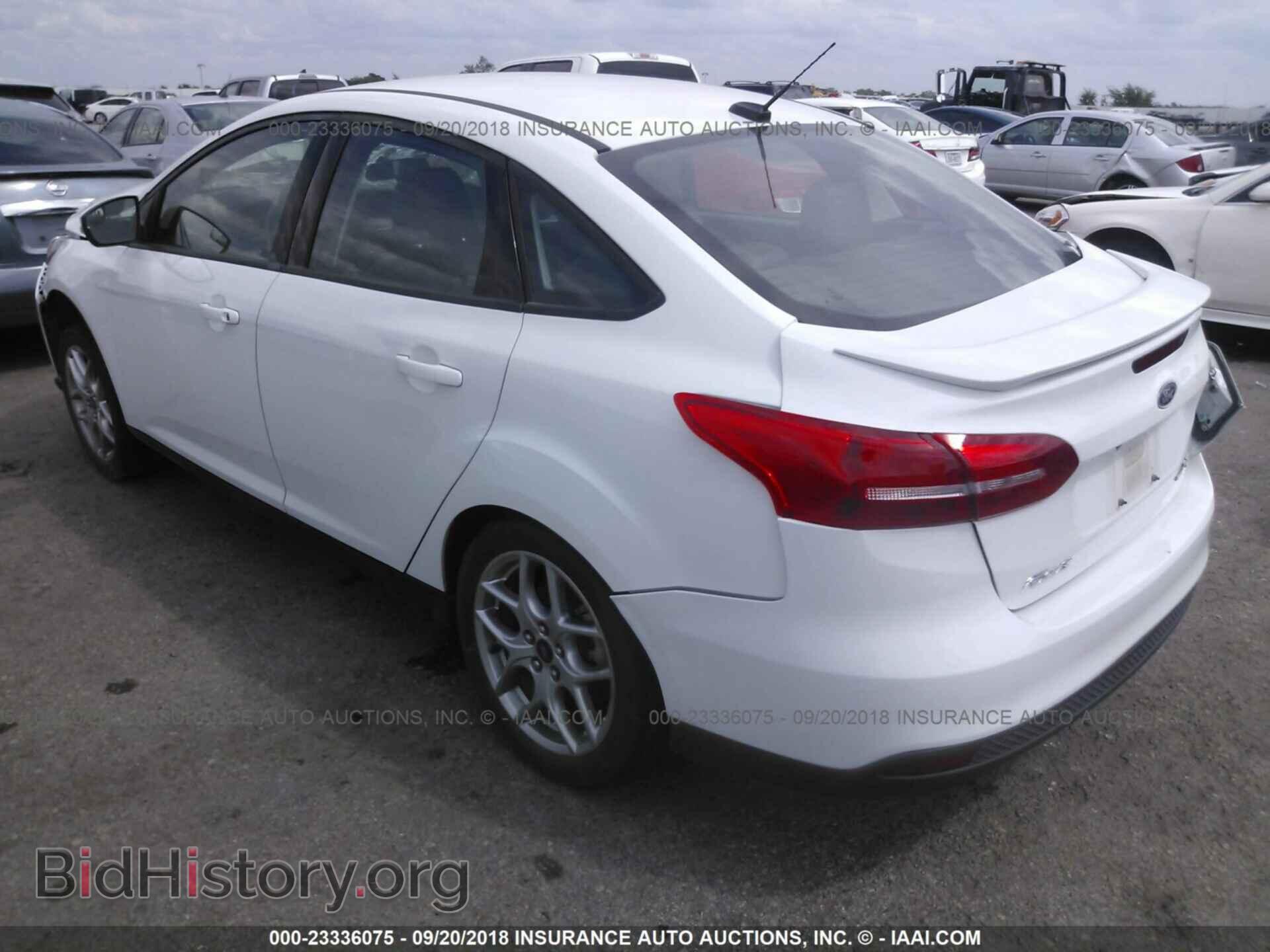 2015 Ford Focus - VIN: 1FADP3F27FL230896 - Photo 3