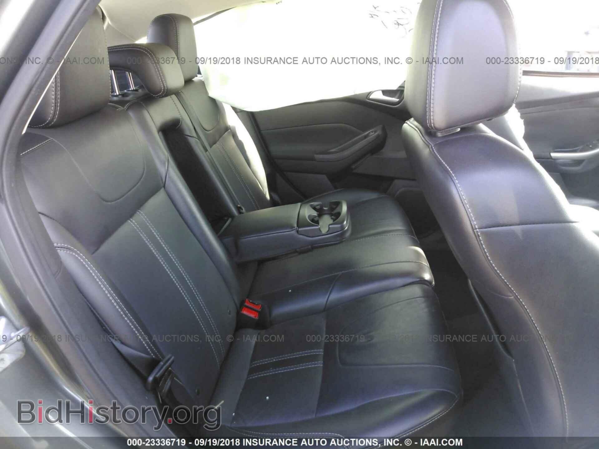 2012 Ford Focus - VIN: 1FAHP3M24CL454143 - Photo 8