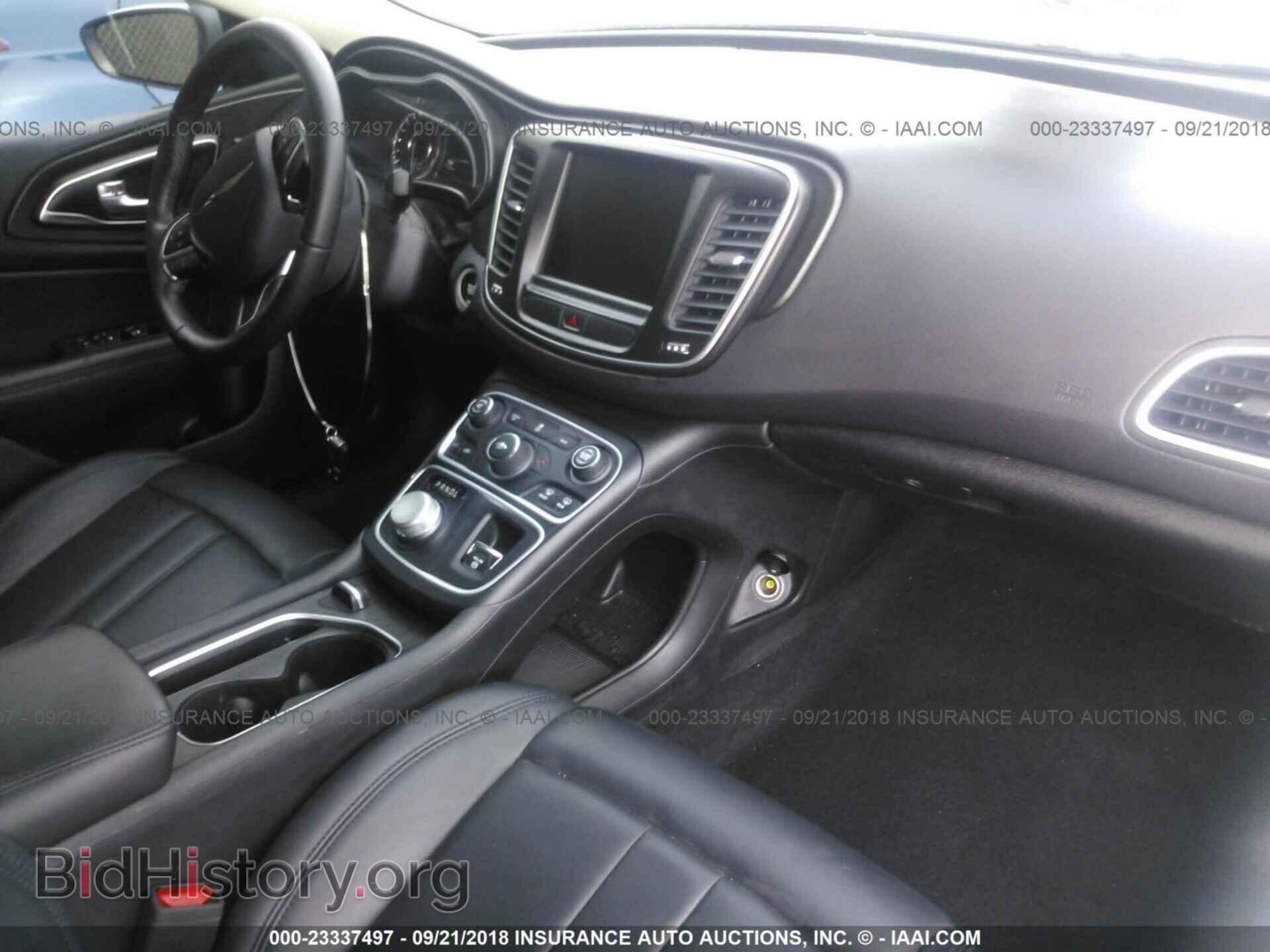 2017 Chrysler 200 - VIN: 1C3CCCAB7HN507843 - Фото 5