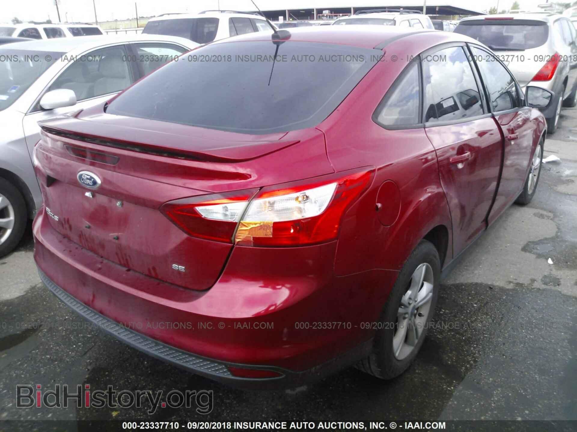 2012 Ford Focus - VIN: 1FAHP3F26CL361850 - Photo 4