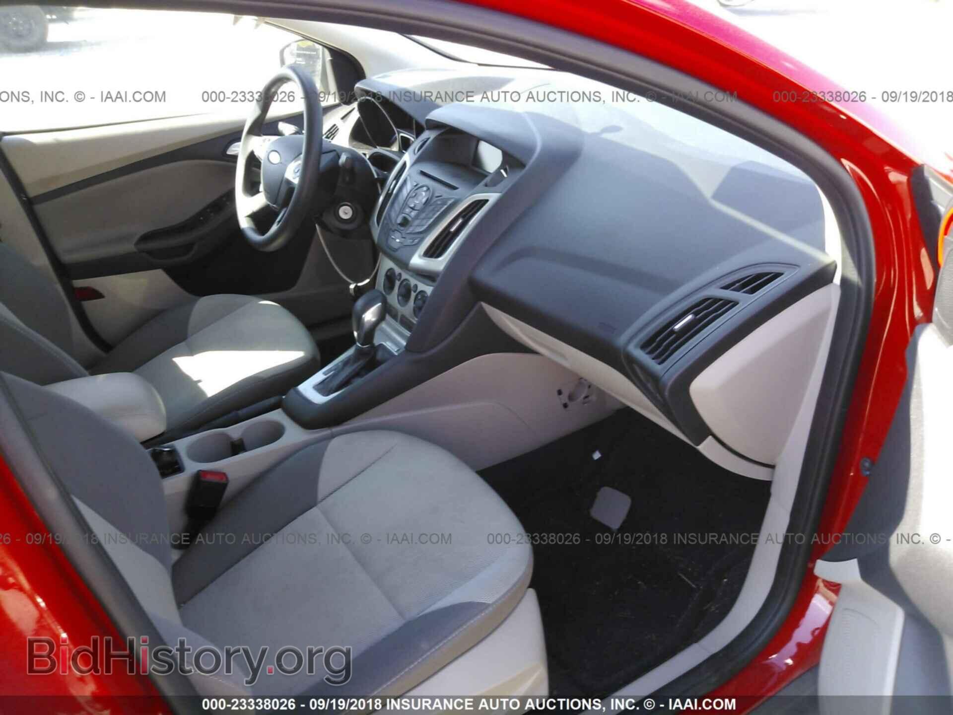 2014 Ford Focus - VIN: 1FADP3F2XEL359617 - Фото 5