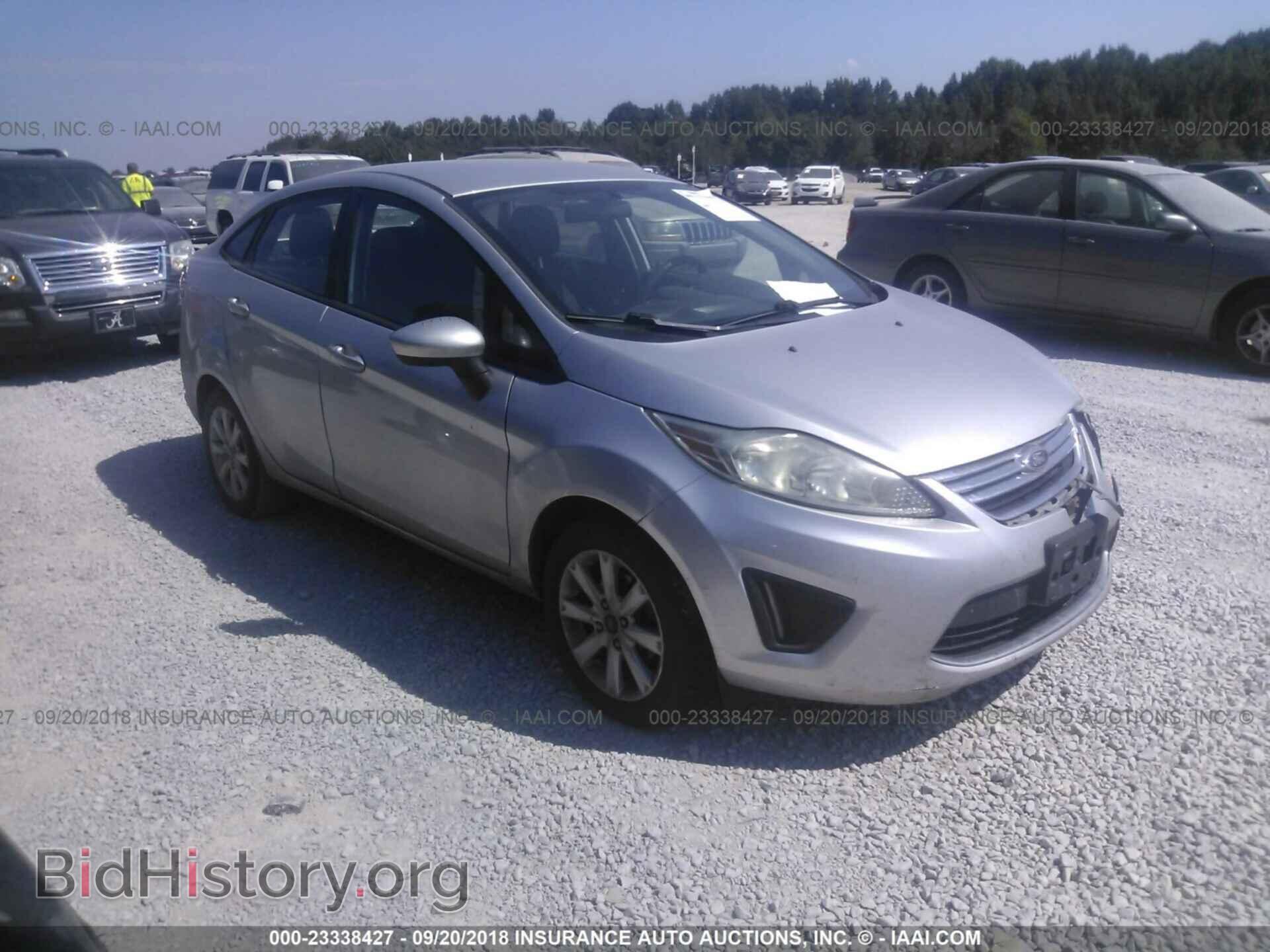Photo 3FADP4BJ8CM215384 - Ford Fiesta 2012