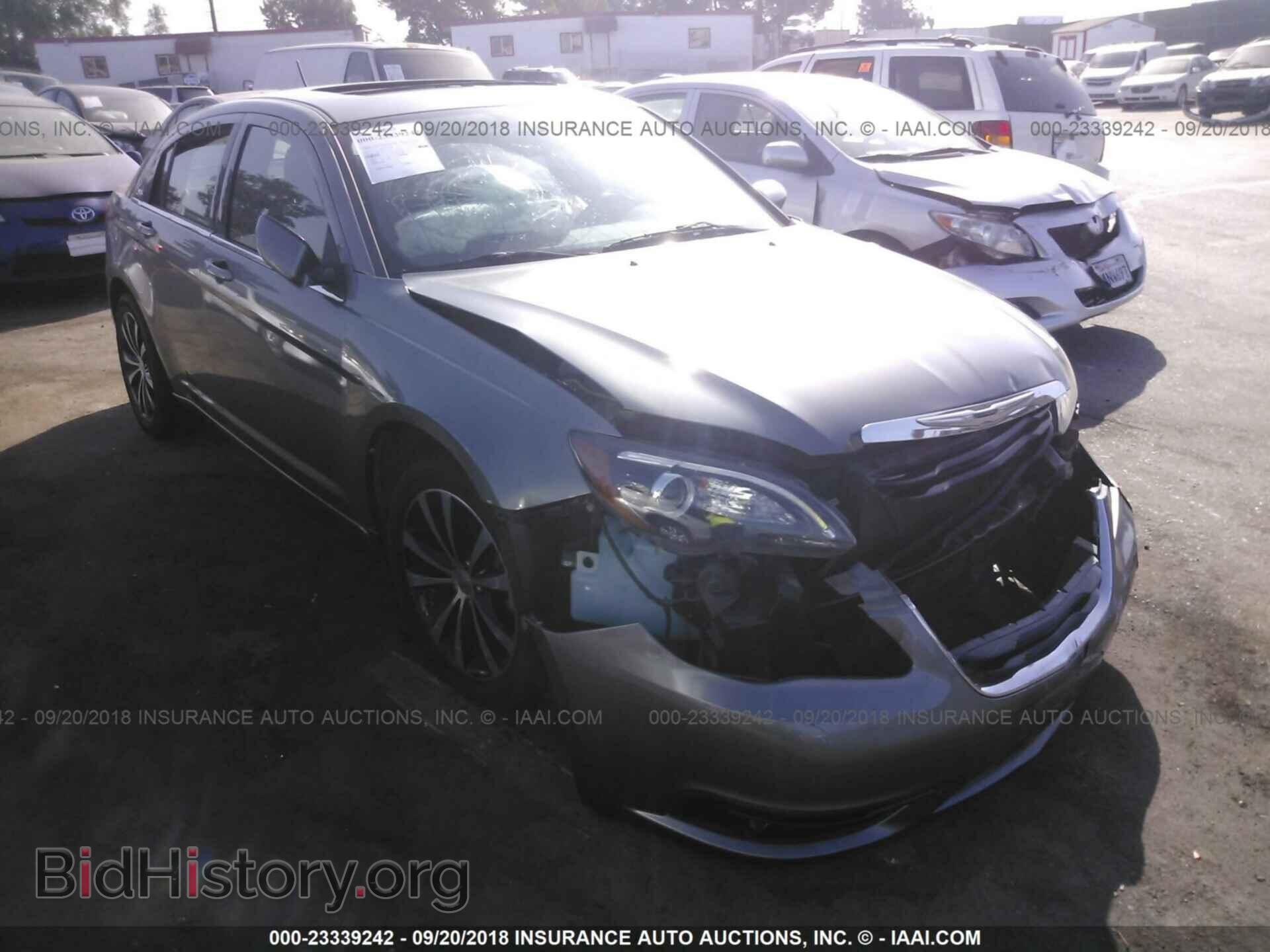 Photo 1C3CCBBB2DN612115 - Chrysler 200 2013