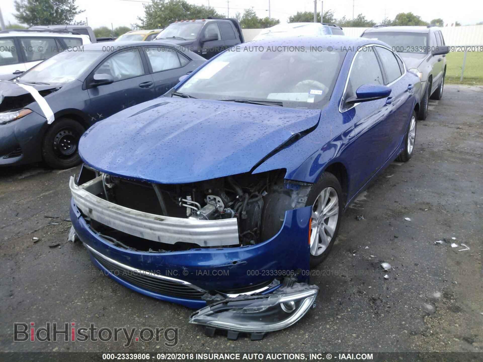 2015 Chrysler 200 - VIN: 1C3CCCAB8FN607348 - Photo 2