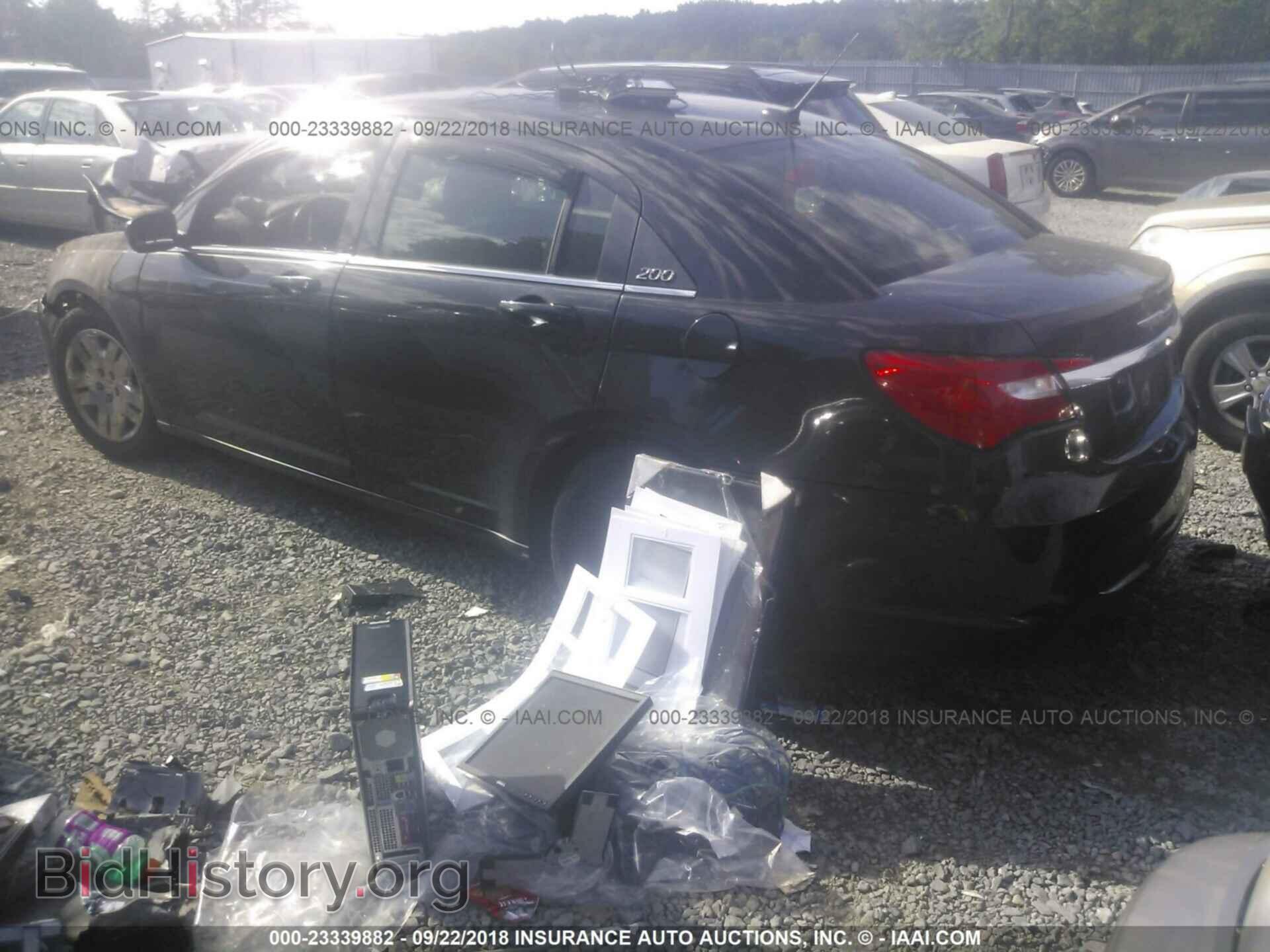 2011 Chrysler 200 - VIN: 1C3BC4FB3BN522146 - Photo 3