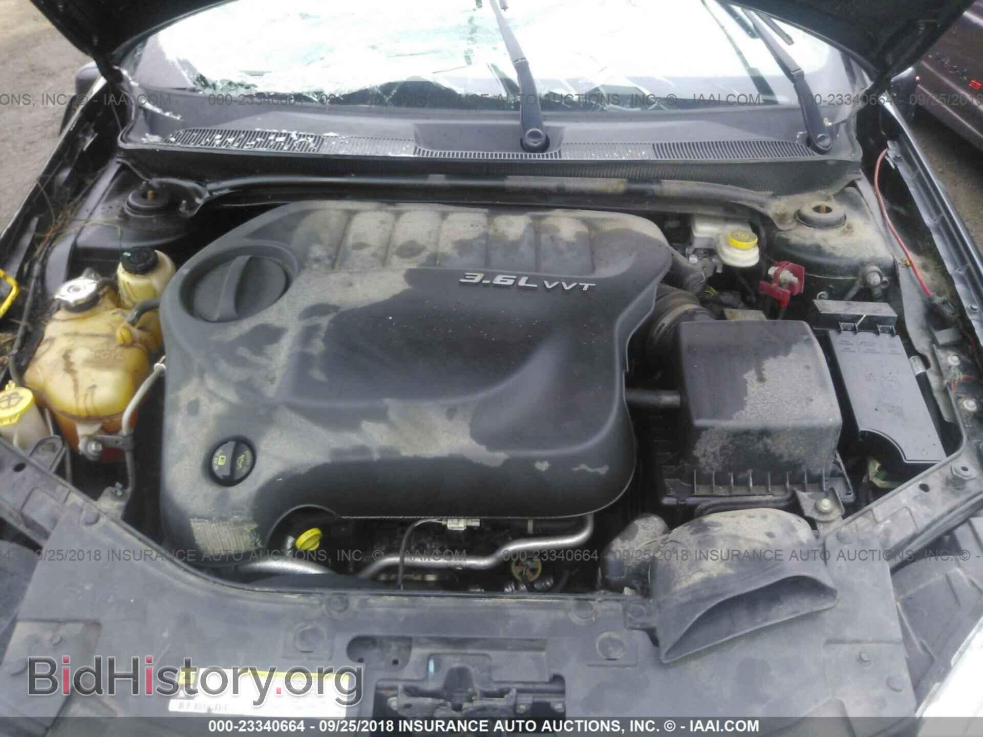 2012 Chrysler 200 - VIN: 1C3CCBBG6CN240675 - Photo 10