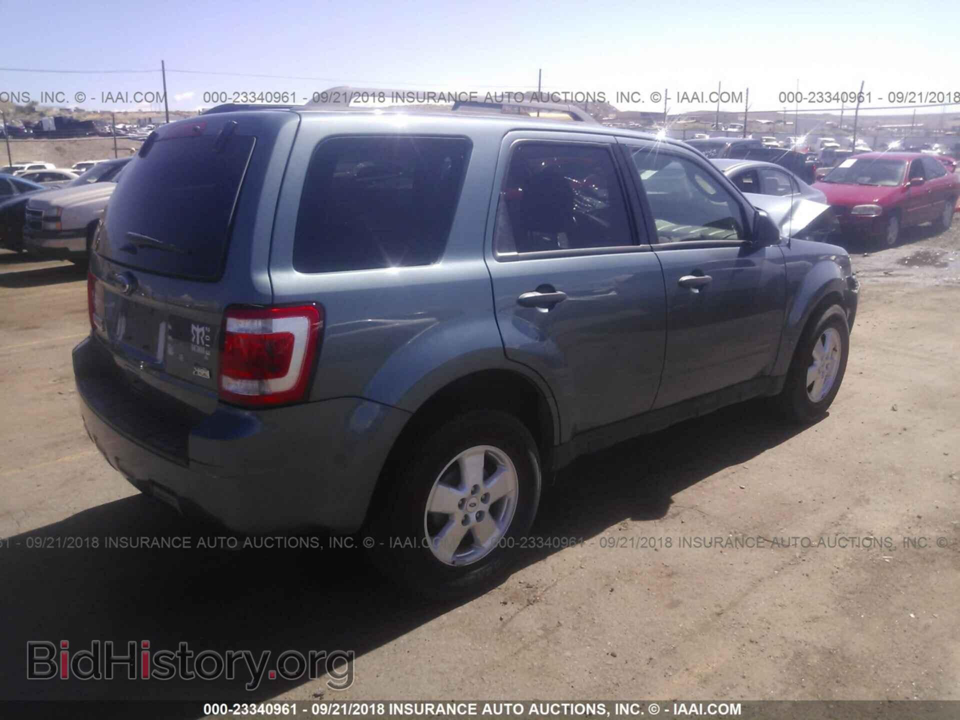 2012 Ford Escape - VIN: 1FMCU9DG4CKB78639 - Photo 4