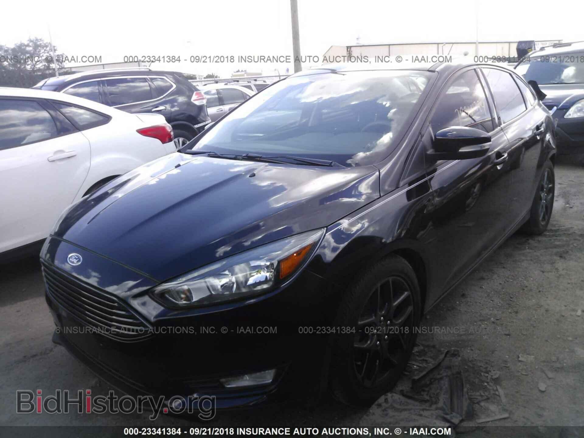 2016 Ford Focus - VIN: 1FADP3FE5GL376886 - Photo 2