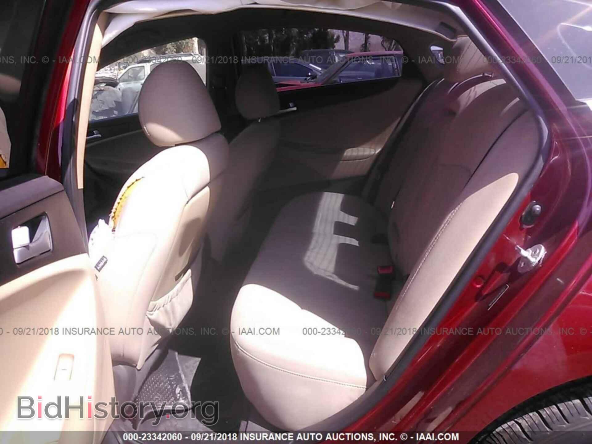 2012 Hyundai Sonata - VIN: 5NPEB4AC2CH422522 - Фото 8