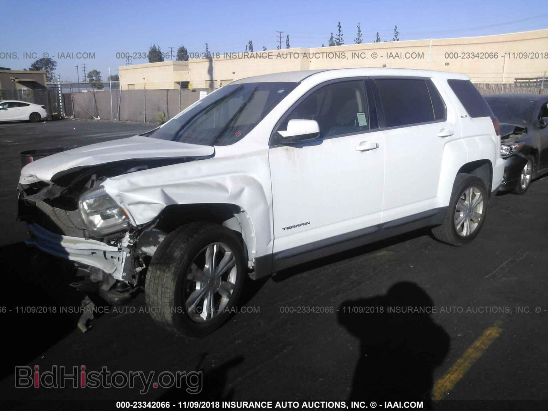 2017 Gmc Terrain - VIN: 2GKALMEK0H6236944 - Photo 2