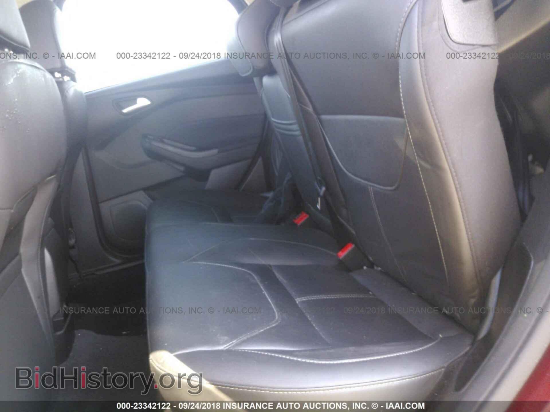 2016 Ford Focus - VIN: 1FADP3K23GL299527 - Photo 8