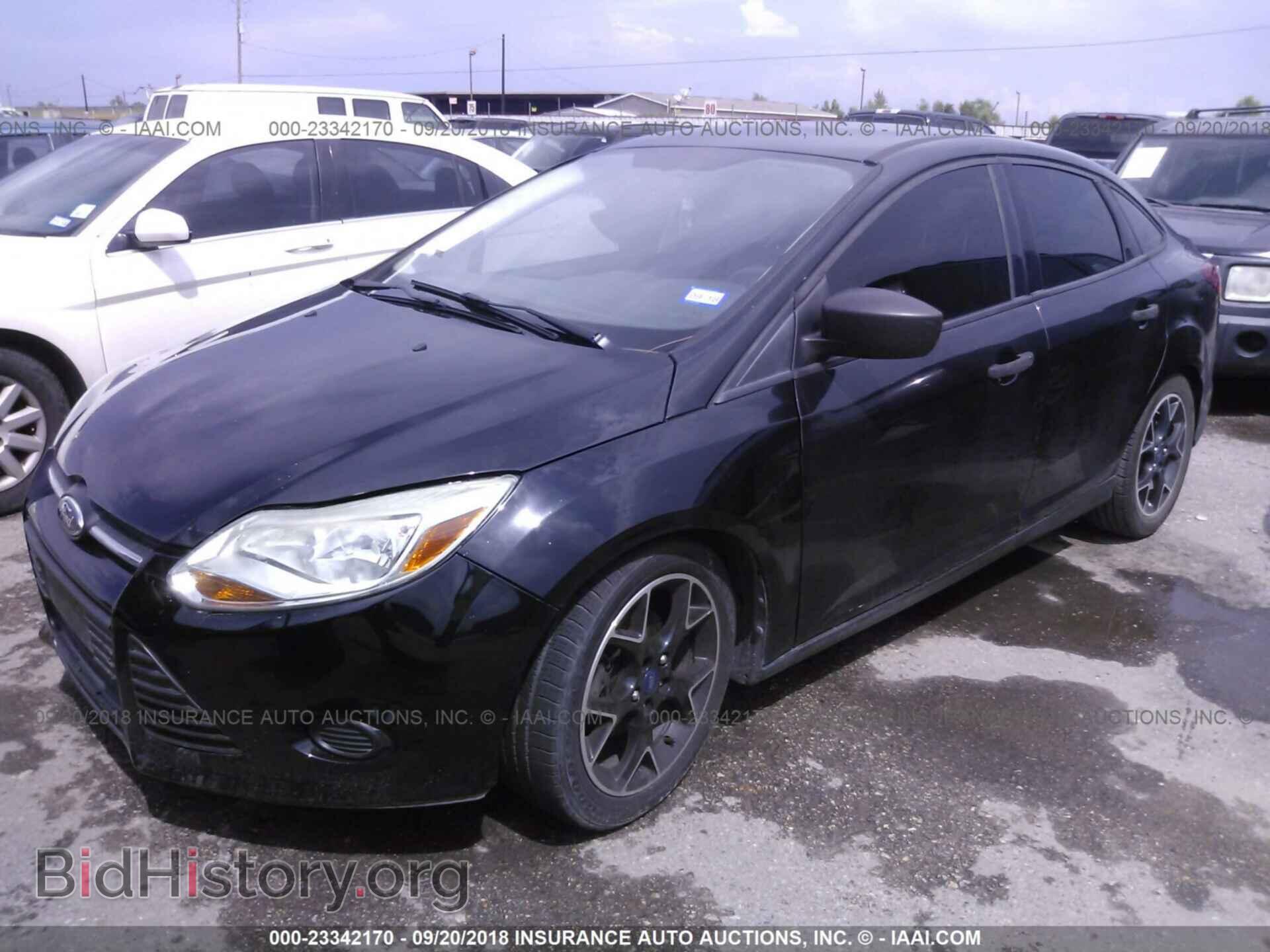 2014 Ford Focus - VIN: 1FADP3E2XEL155367 - Фото 2