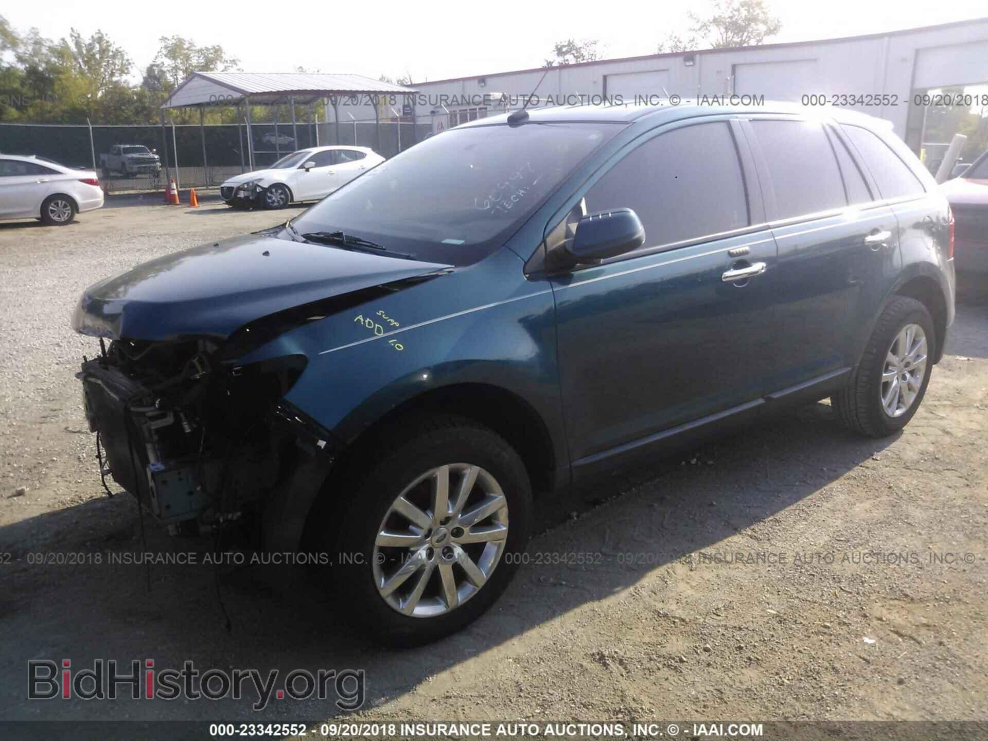2011 Ford Edge - VIN: 2FMDK3JCXBBB54170 - Photo 2