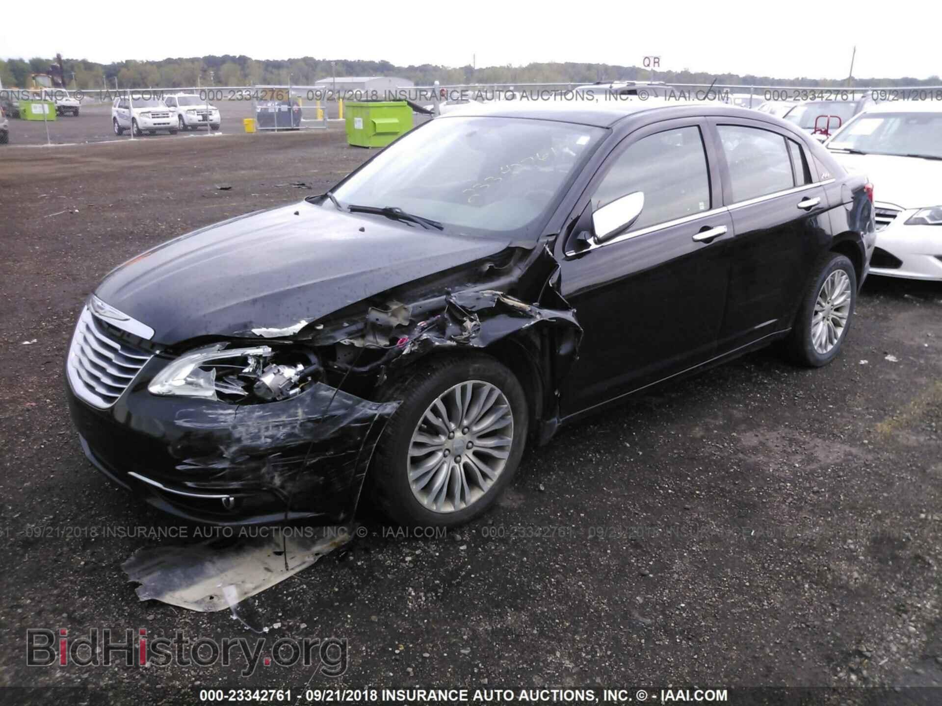 2012 Chrysler 200 - VIN: 1C3CCBCBXCN304672 - Фото 2