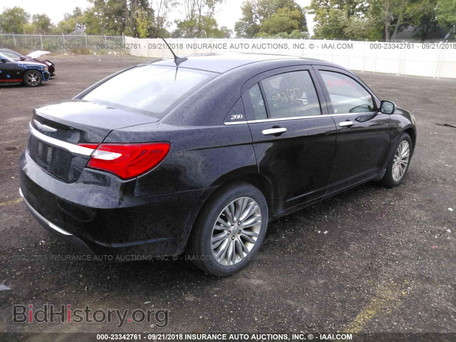 2012 Chrysler 200 - VIN: 1C3CCBCBXCN304672 - Фото 4