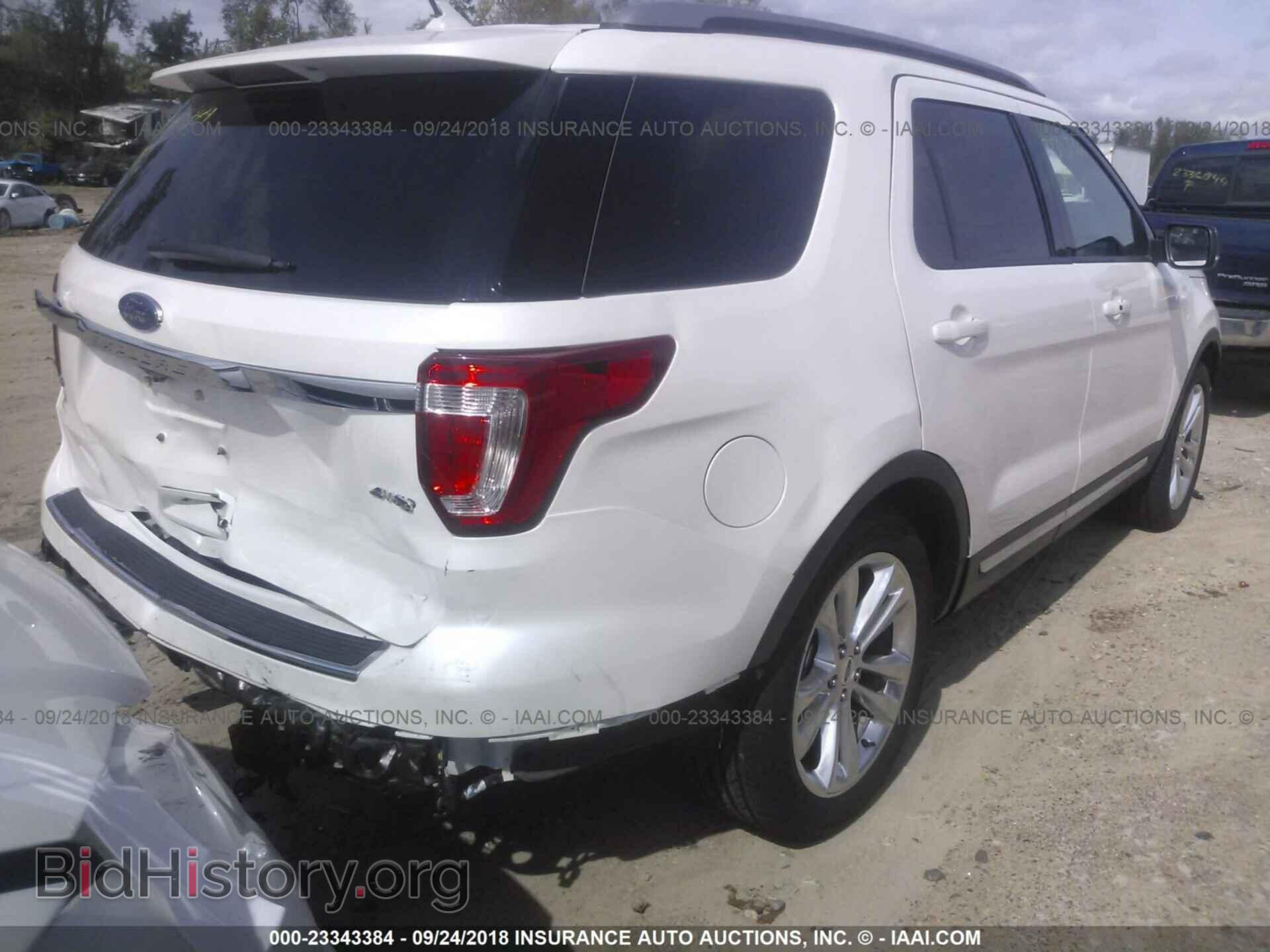 2018 Ford Explorer - VIN: 1FM5K8D82JGB31465 - Photo 4