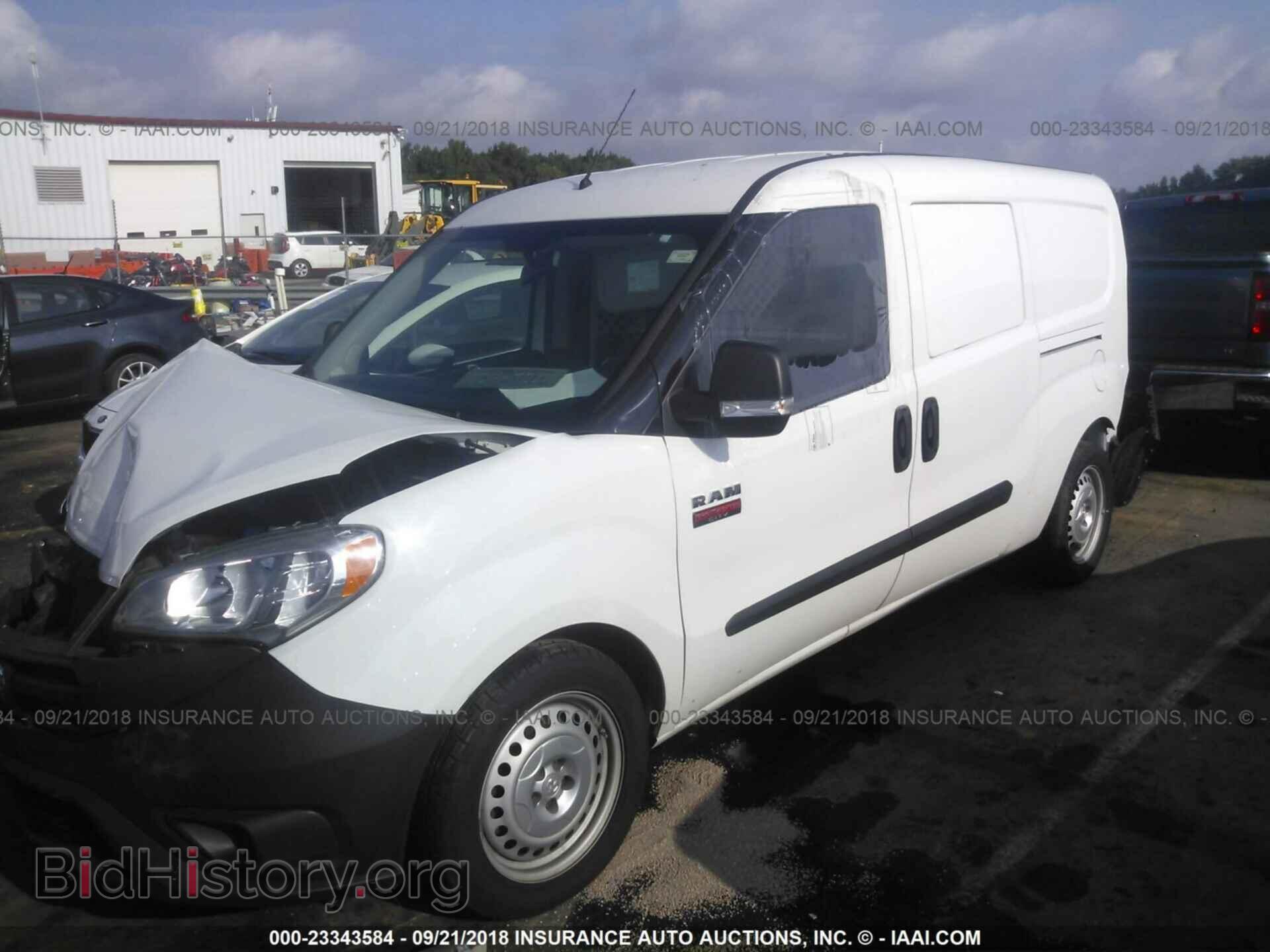 2016 Ram Promaster - VIN: ZFBERFATXG6B95092 - Фото 2