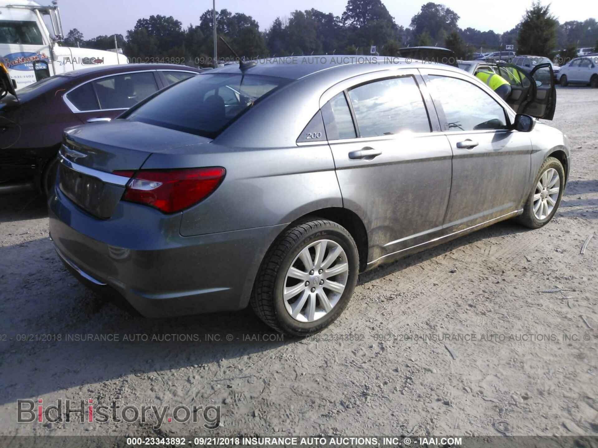 2012 Chrysler 200 - VIN: 1C3CCBBG4CN241954 - Фото 4