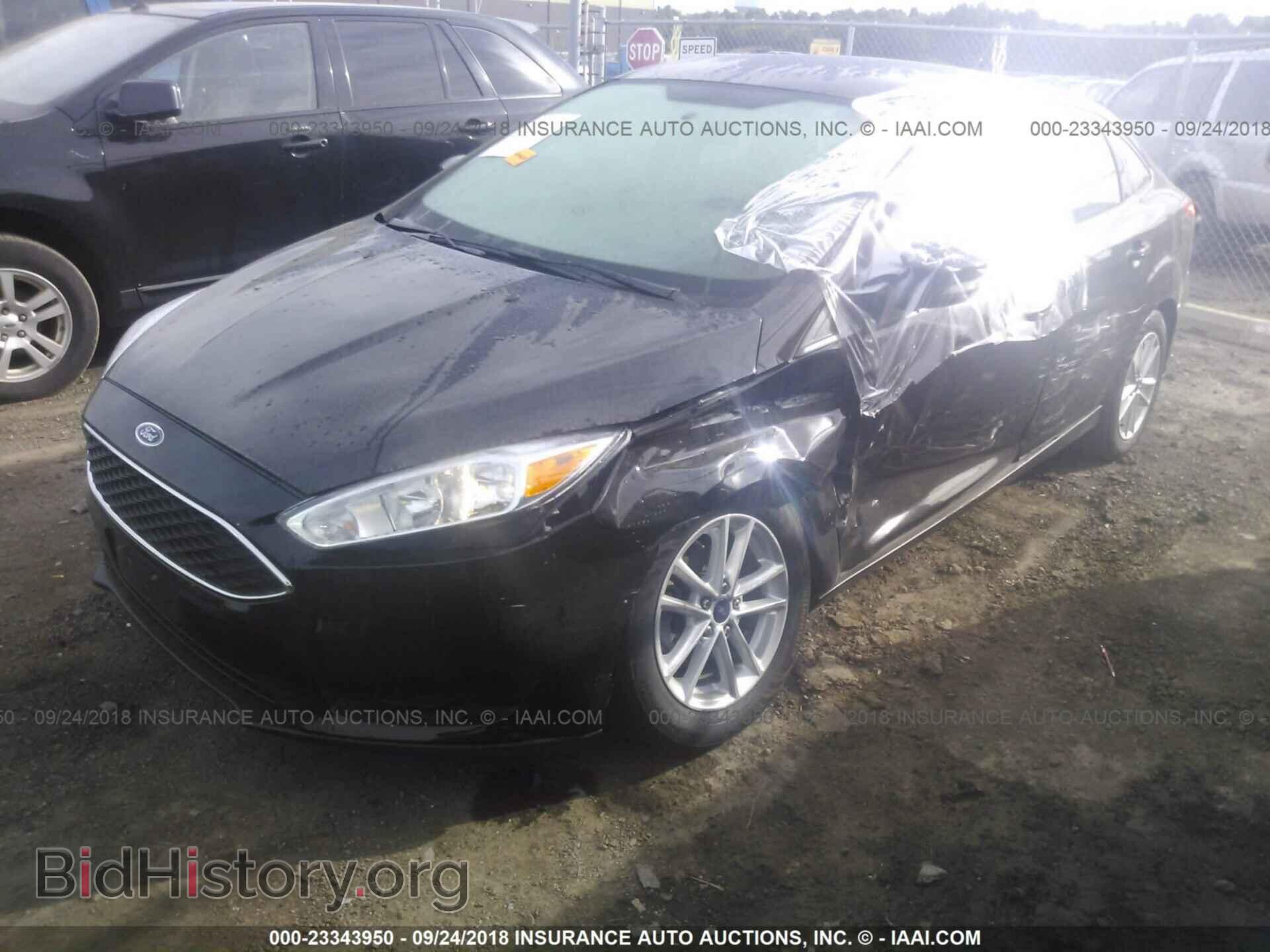 2016 Ford Focus - VIN: 1FADP3F25GL404157 - Фото 2