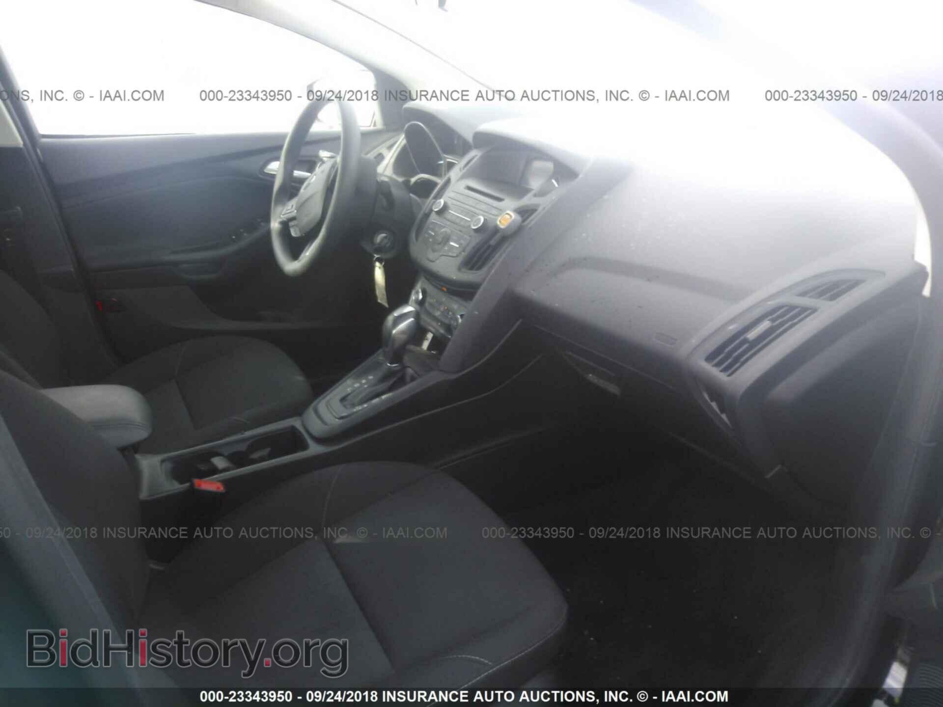2016 Ford Focus - VIN: 1FADP3F25GL404157 - Фото 5