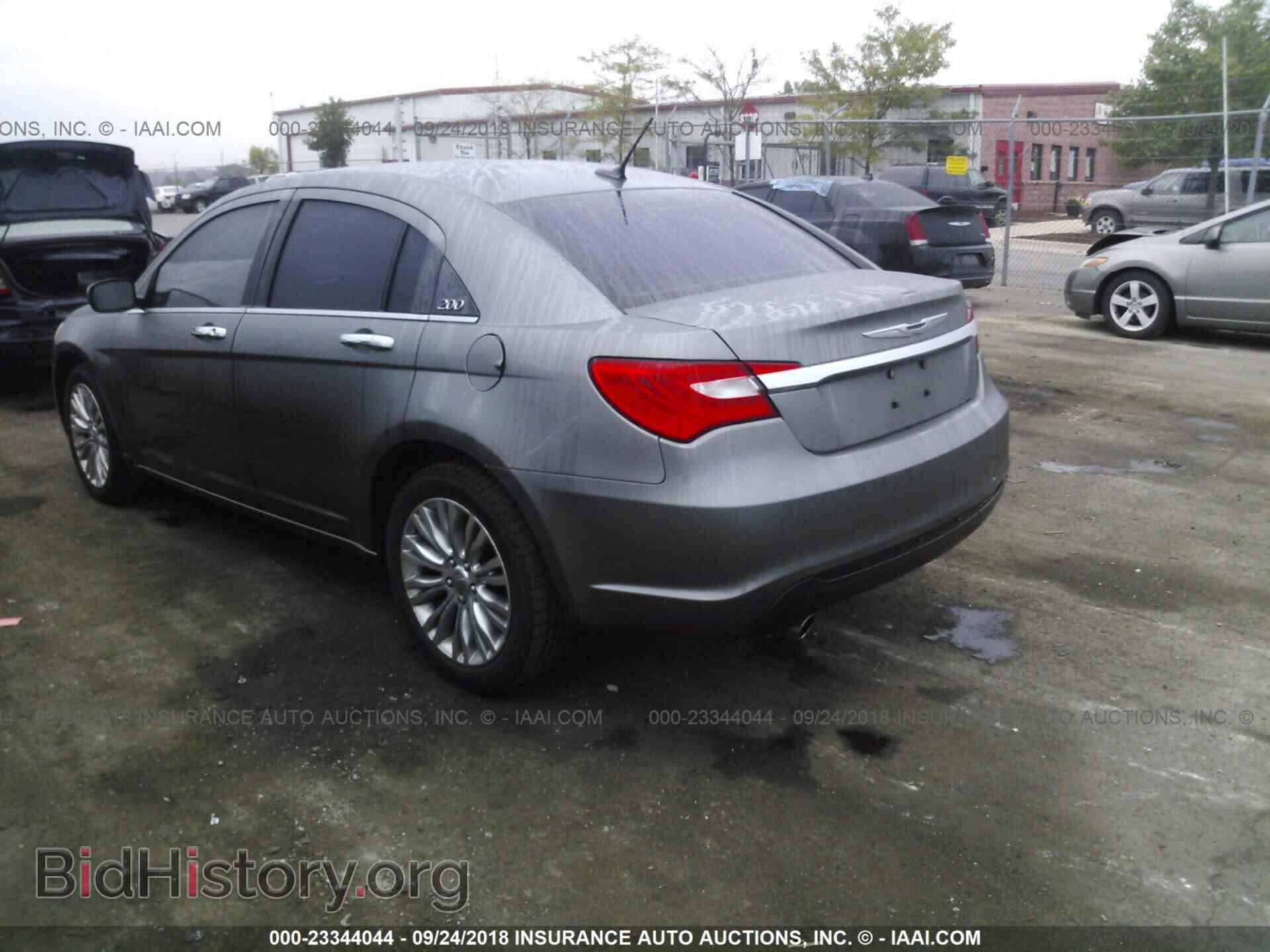 2011 Chrysler 200 - VIN: 1C3BC2FG9BN618444 - Photo 3