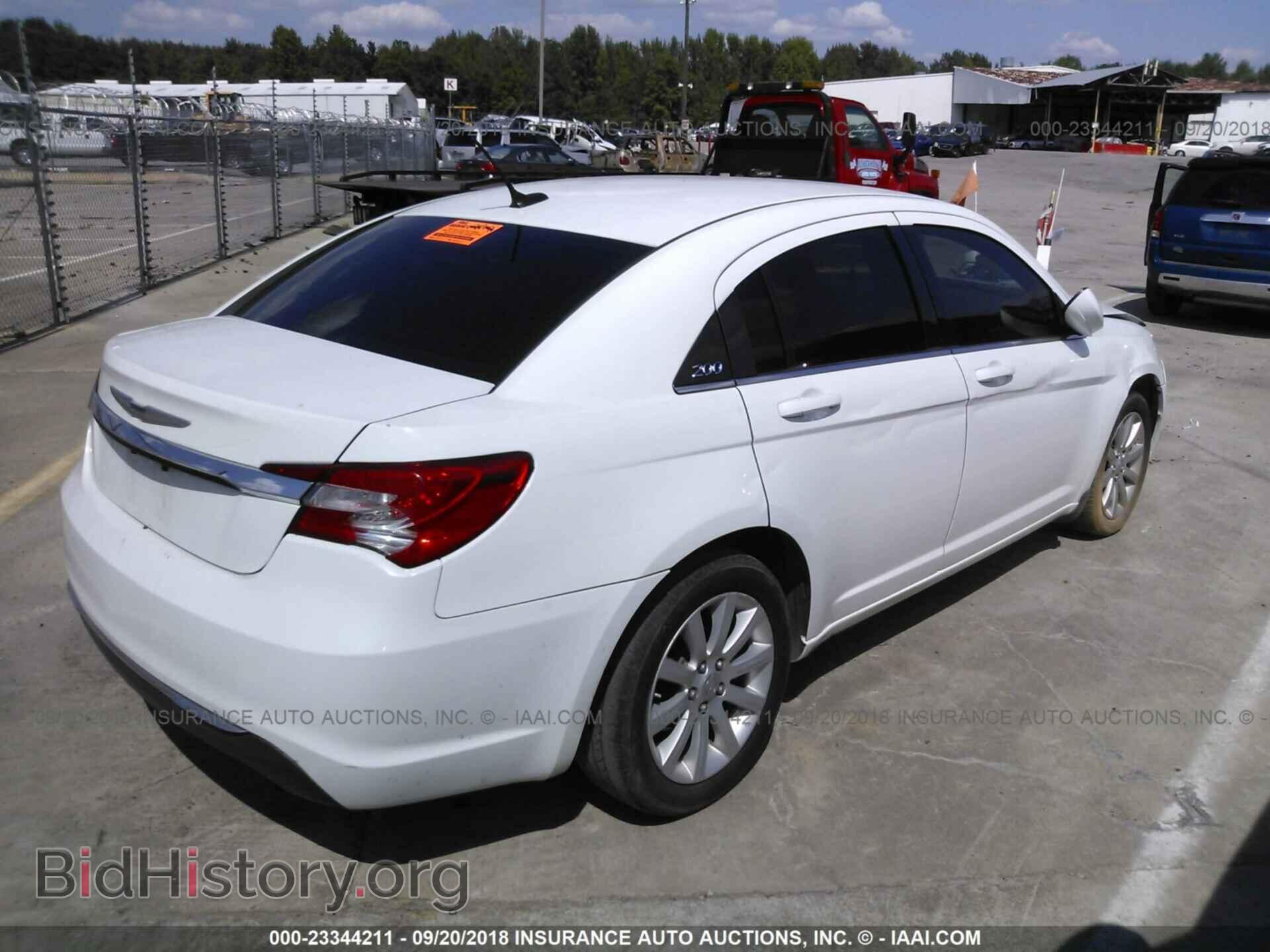 2013 Chrysler 200 - VIN: 1C3CCBBB6DN649930 - Photo 4