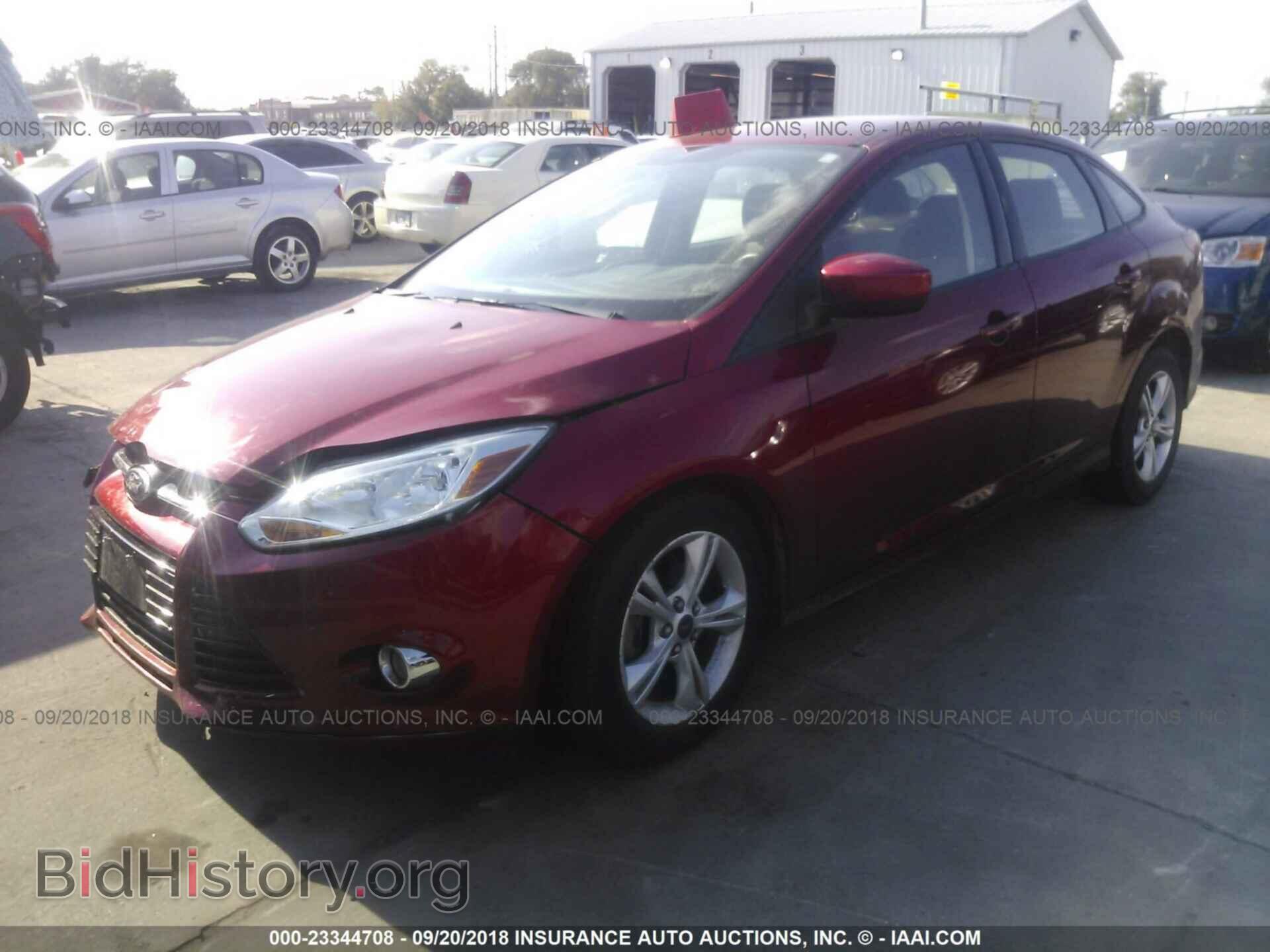 2012 Ford Focus - VIN: 1FAHP3F20CL448367 - Photo 2