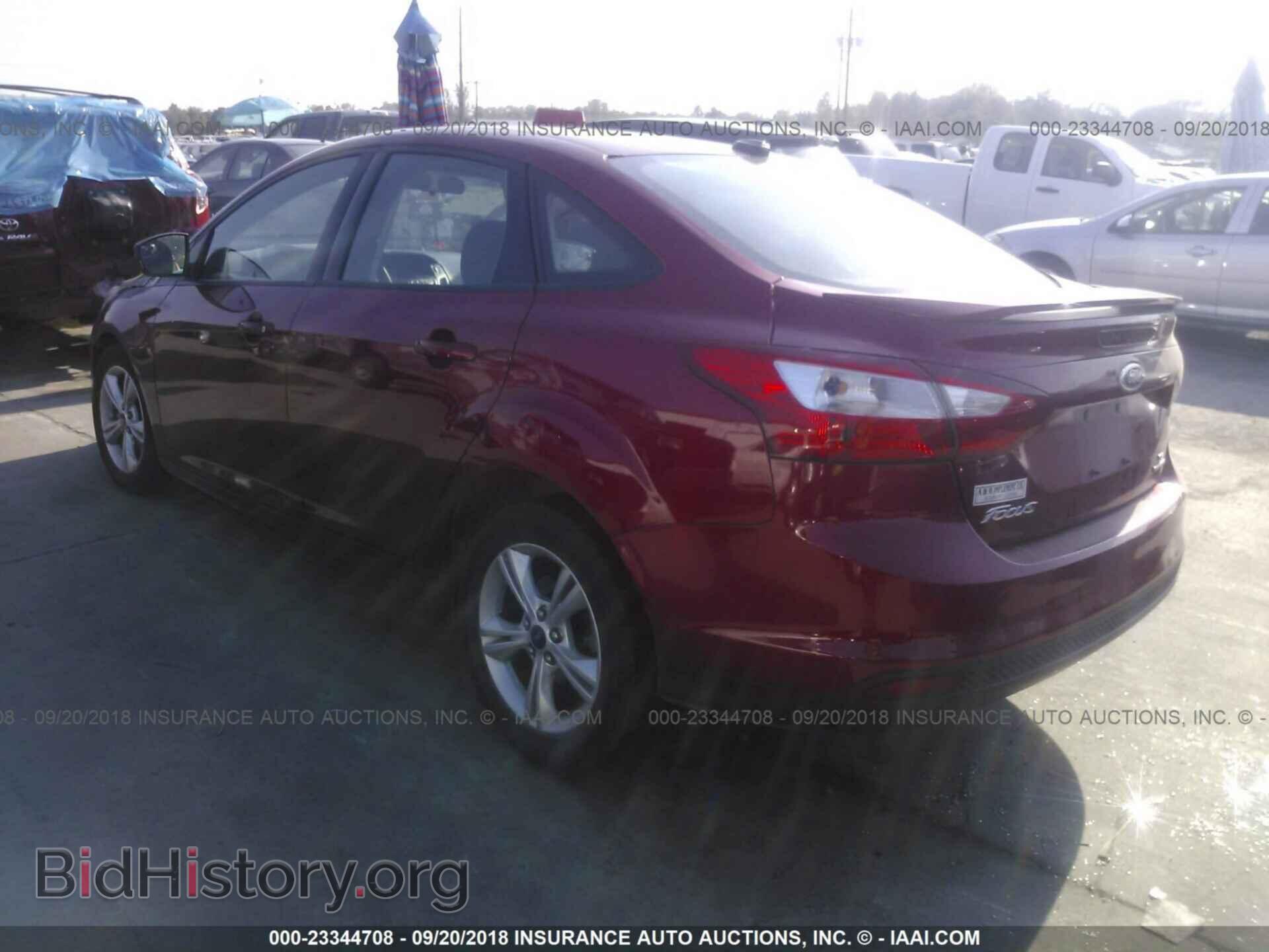 2012 Ford Focus - VIN: 1FAHP3F20CL448367 - Photo 3