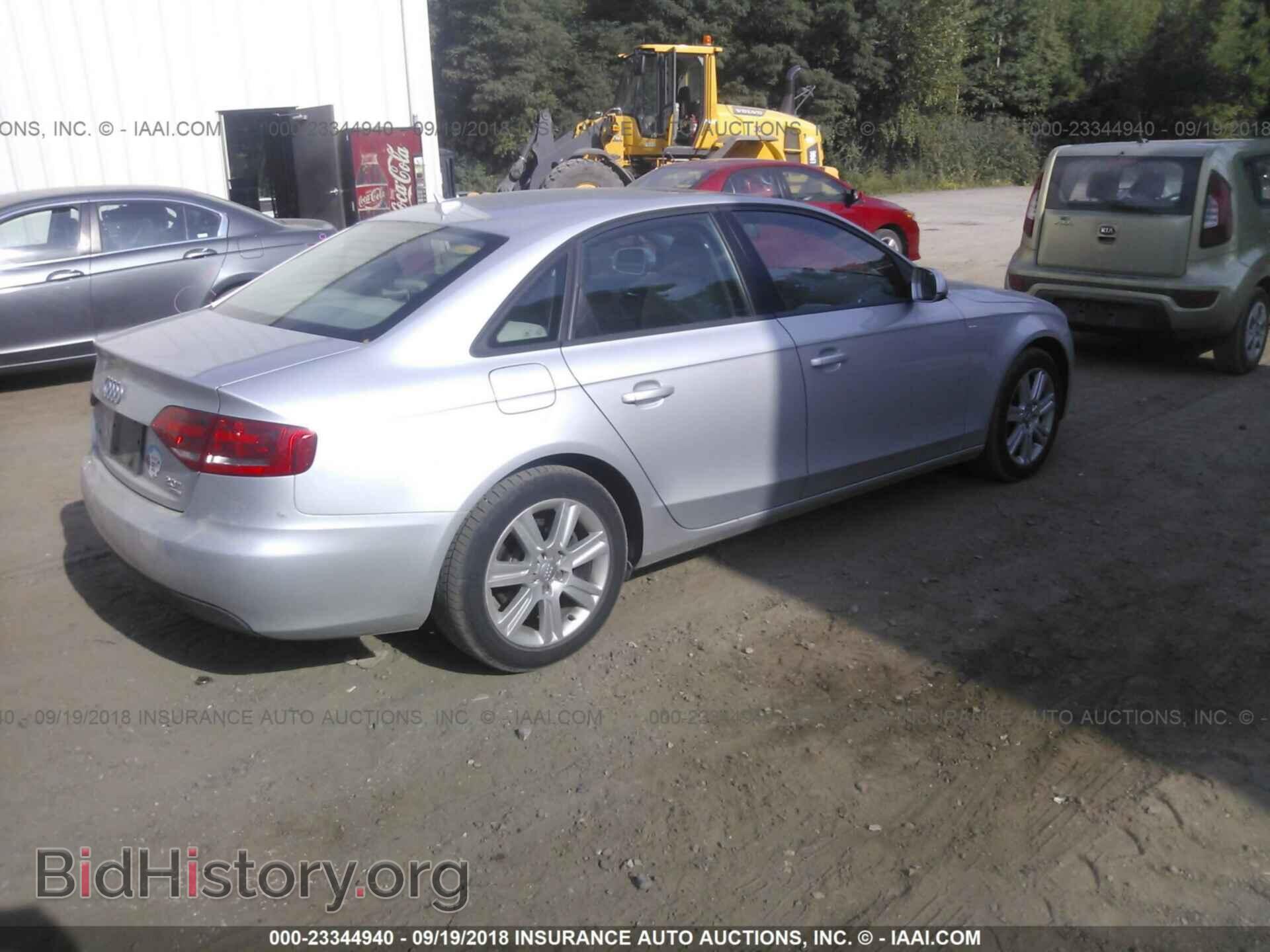 2011 Audi A4 - VIN: WAUBFAFL4BN044388 - Фото 4