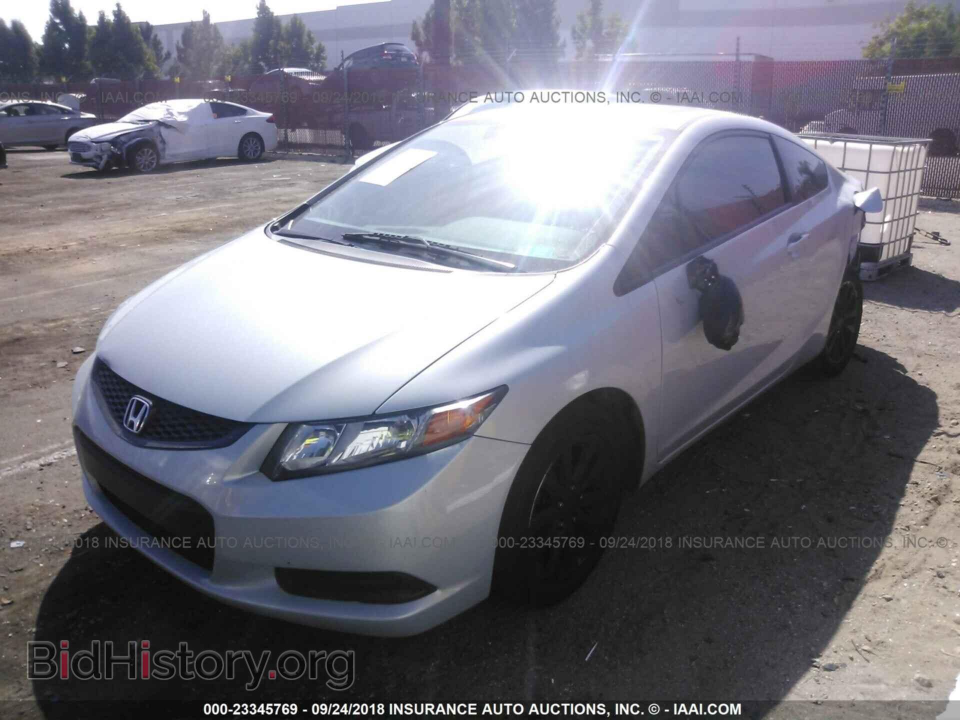 2012 Honda Civic - VIN: 2HGFG3B83CH532337 - Photo 2