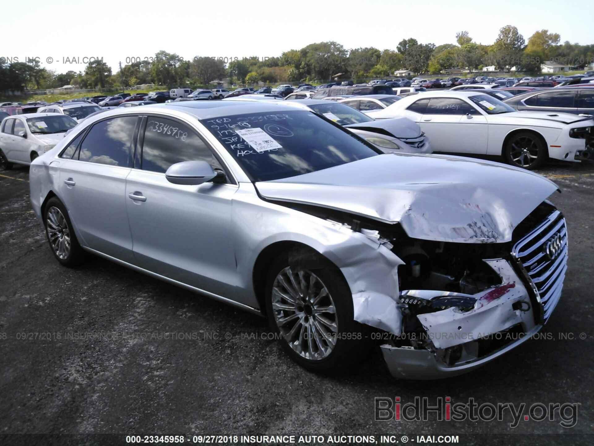 Photo WAUR2AFD6DN018008 - Audi A8 2013