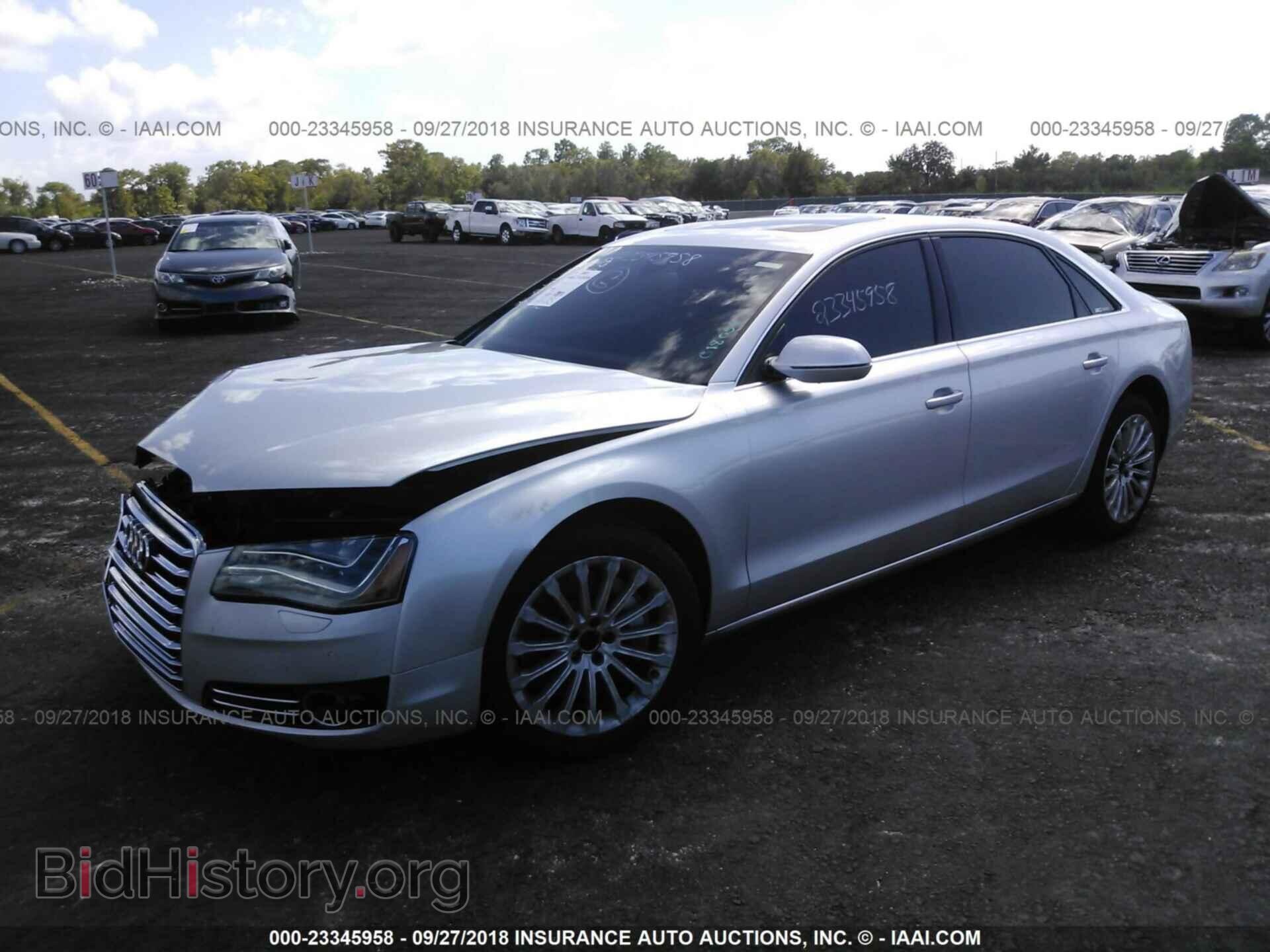 2013 Audi A8 - VIN: WAUR2AFD6DN018008 - Photo 2