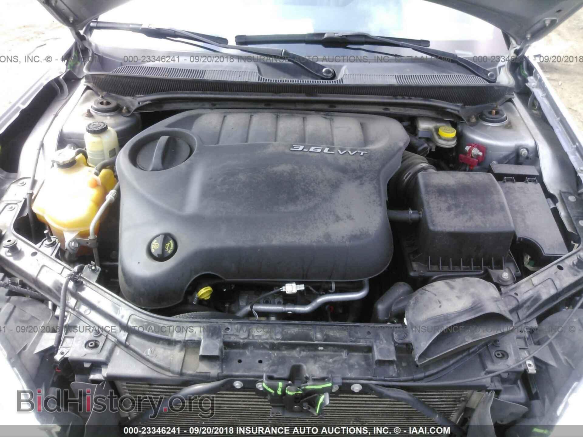2014 Chrysler 200 - VIN: 1C3CCBCG1EN135351 - Photo 10
