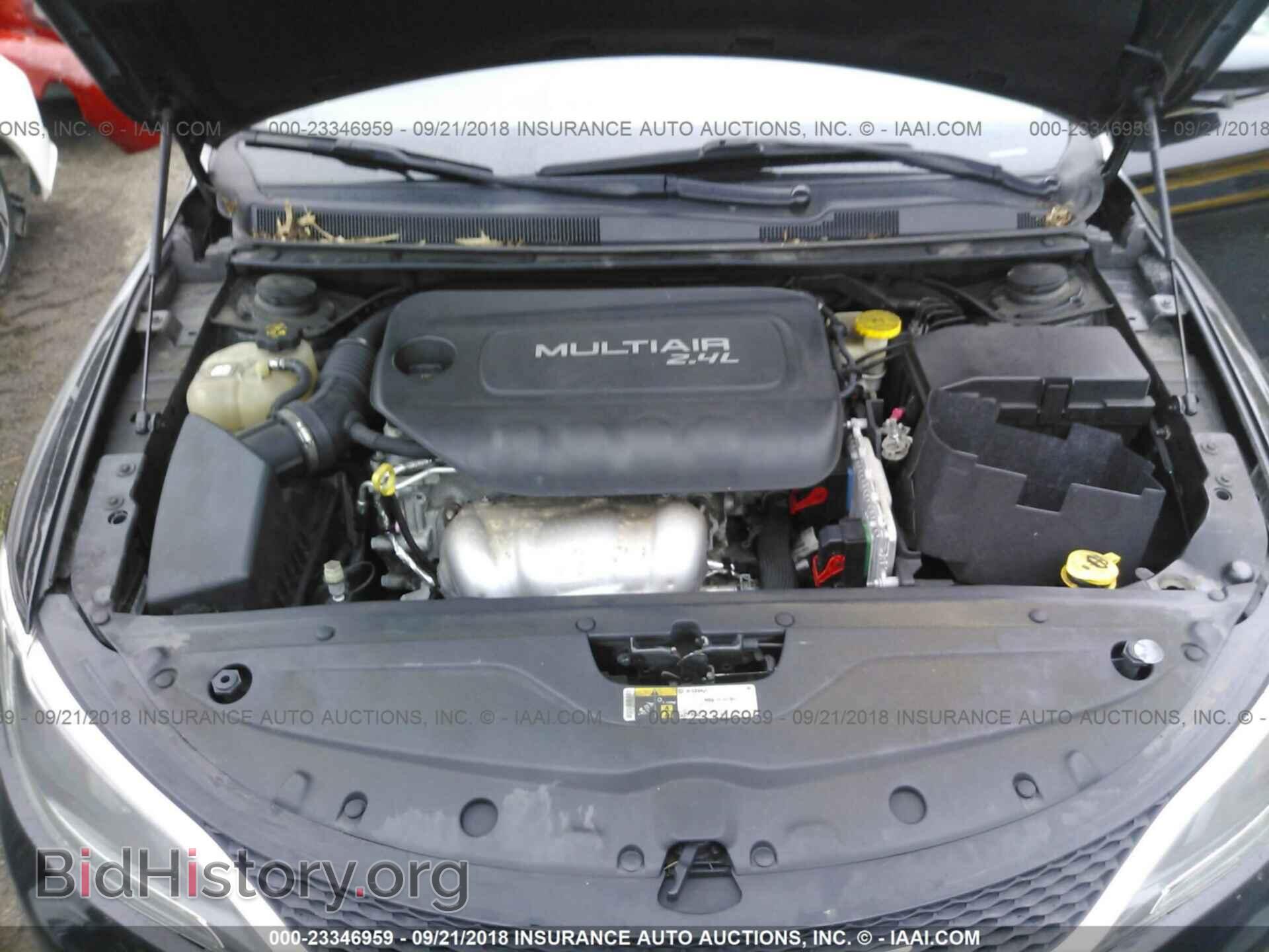2015 Chrysler 200 - VIN: 1C3CCCAB7FN757953 - Фото 10