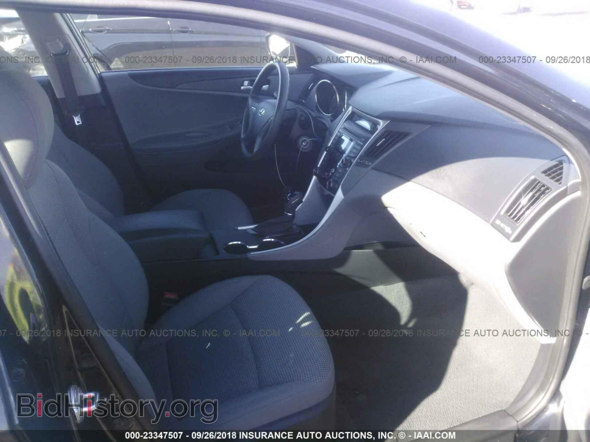2012 Hyundai Sonata - VIN: 5NPEB4AC2CH469999 - Photo 5