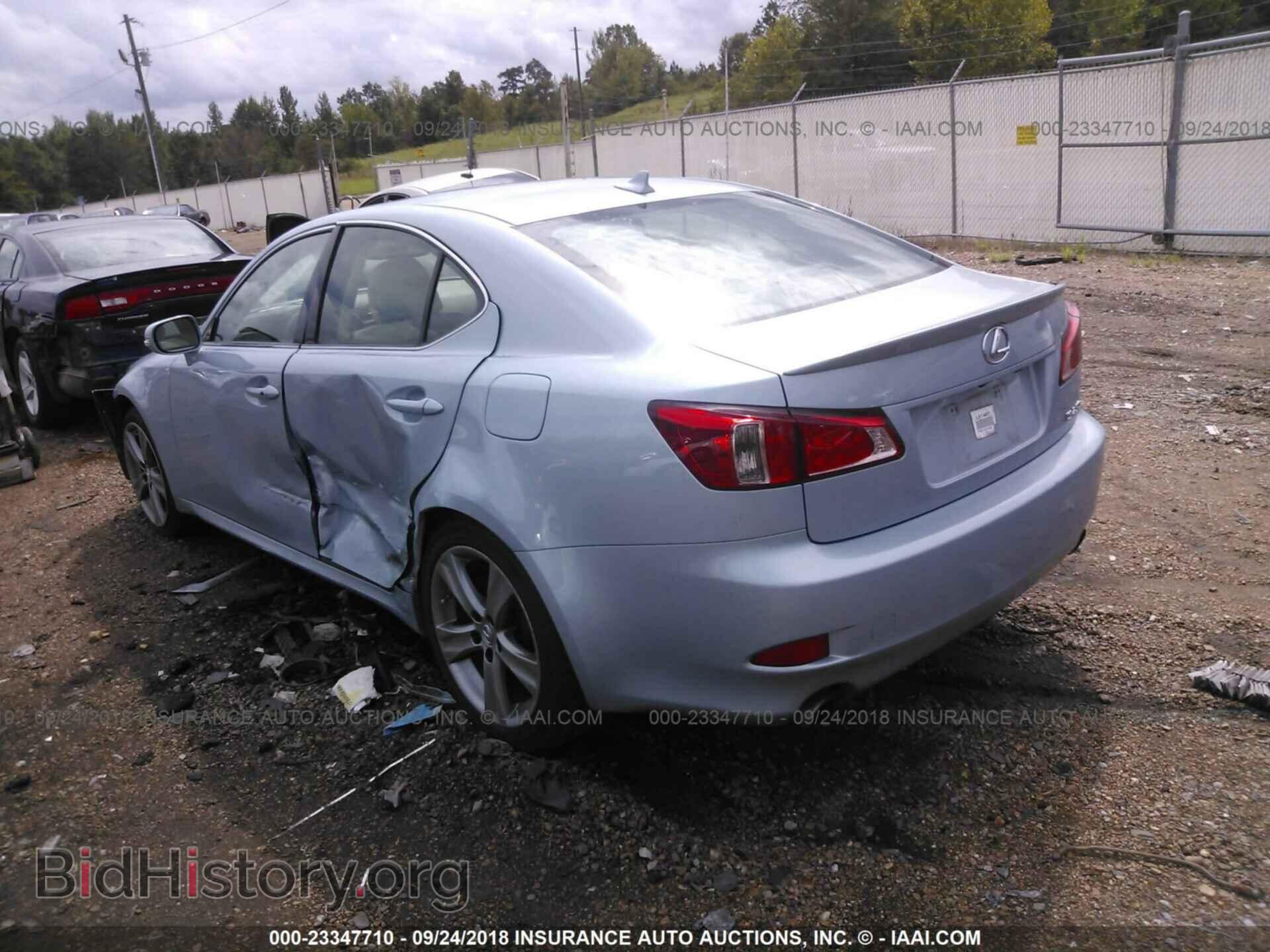 2011 LEXUS IS - VIN: JTHBF5C21B5150902 - Photo 3