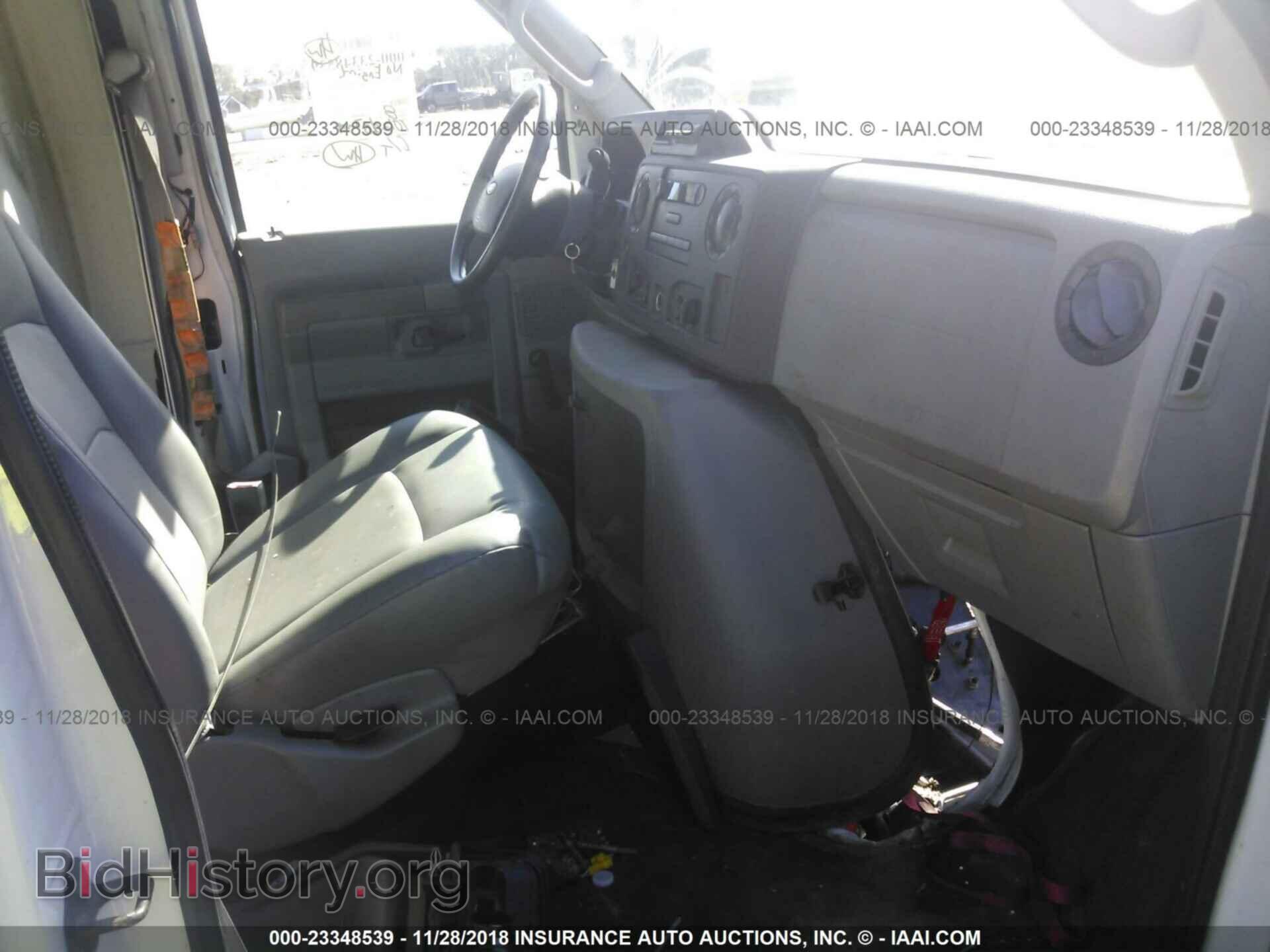 2011 Ford Econoline - VIN: 1FDXE4FL2BDA30035 - Photo 5