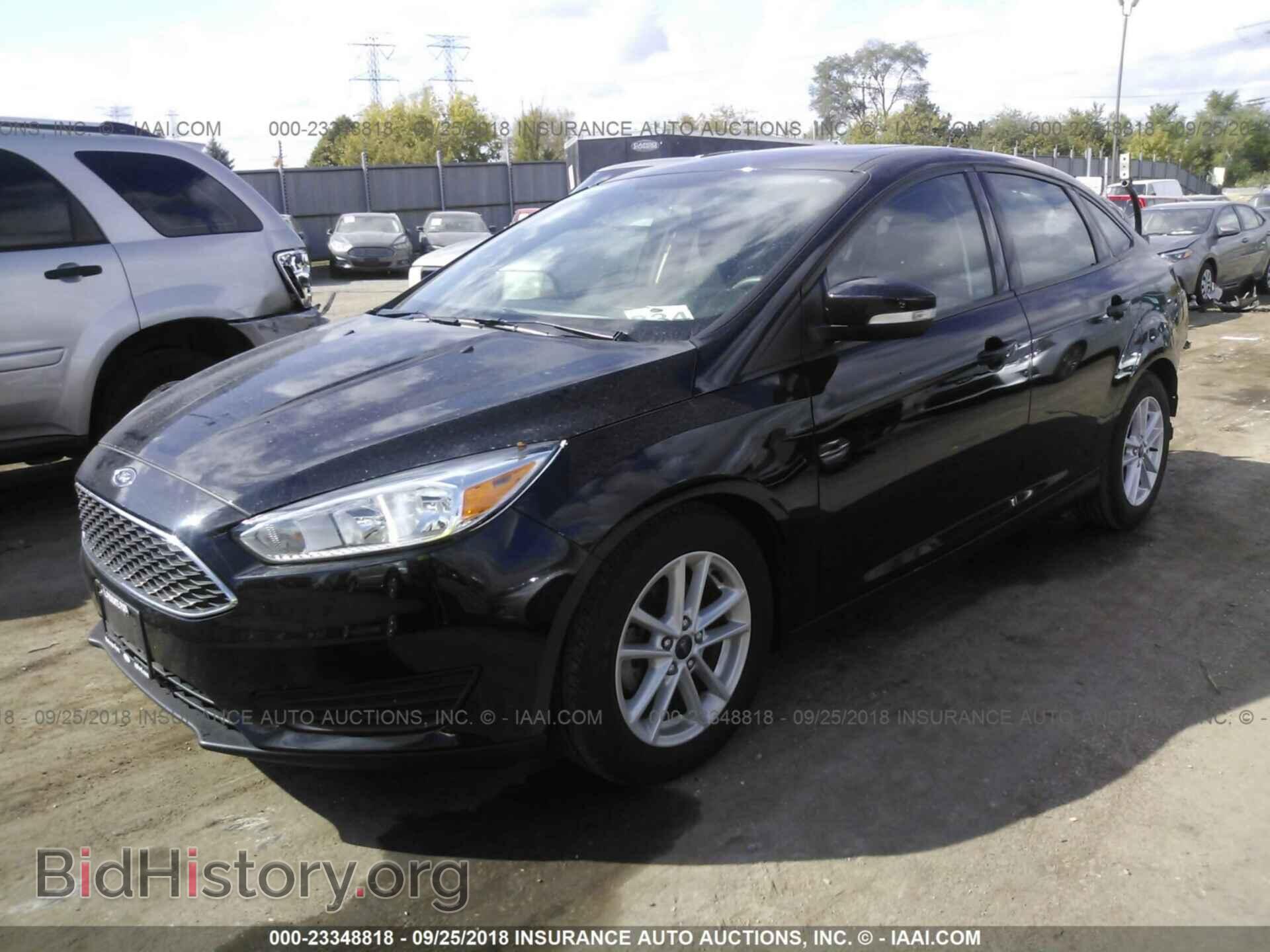 2016 Ford Focus - VIN: 1FADP3F2XGL394015 - Photo 2
