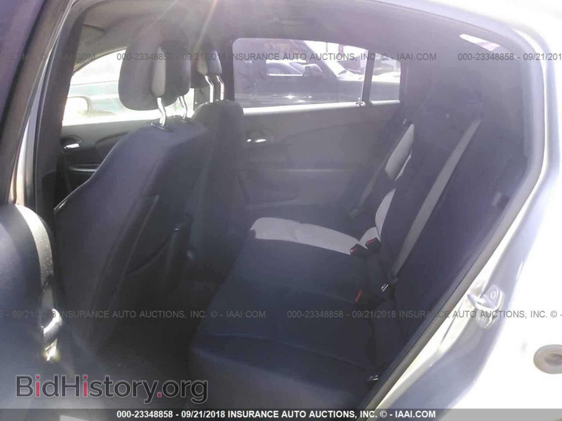 2013 Chrysler 200 - VIN: 1C3CCBBG2DN659057 - Photo 8