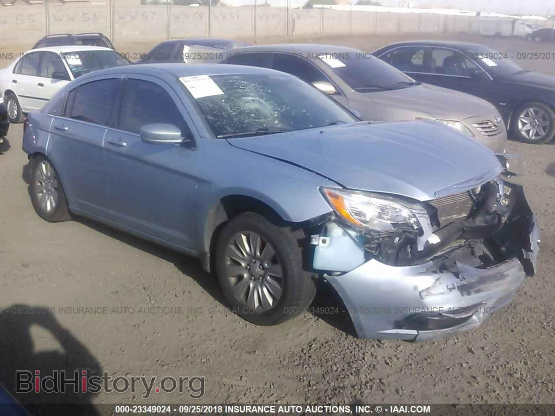 Photo 1C3CCBAB3DN622735 - Chrysler 200 2013
